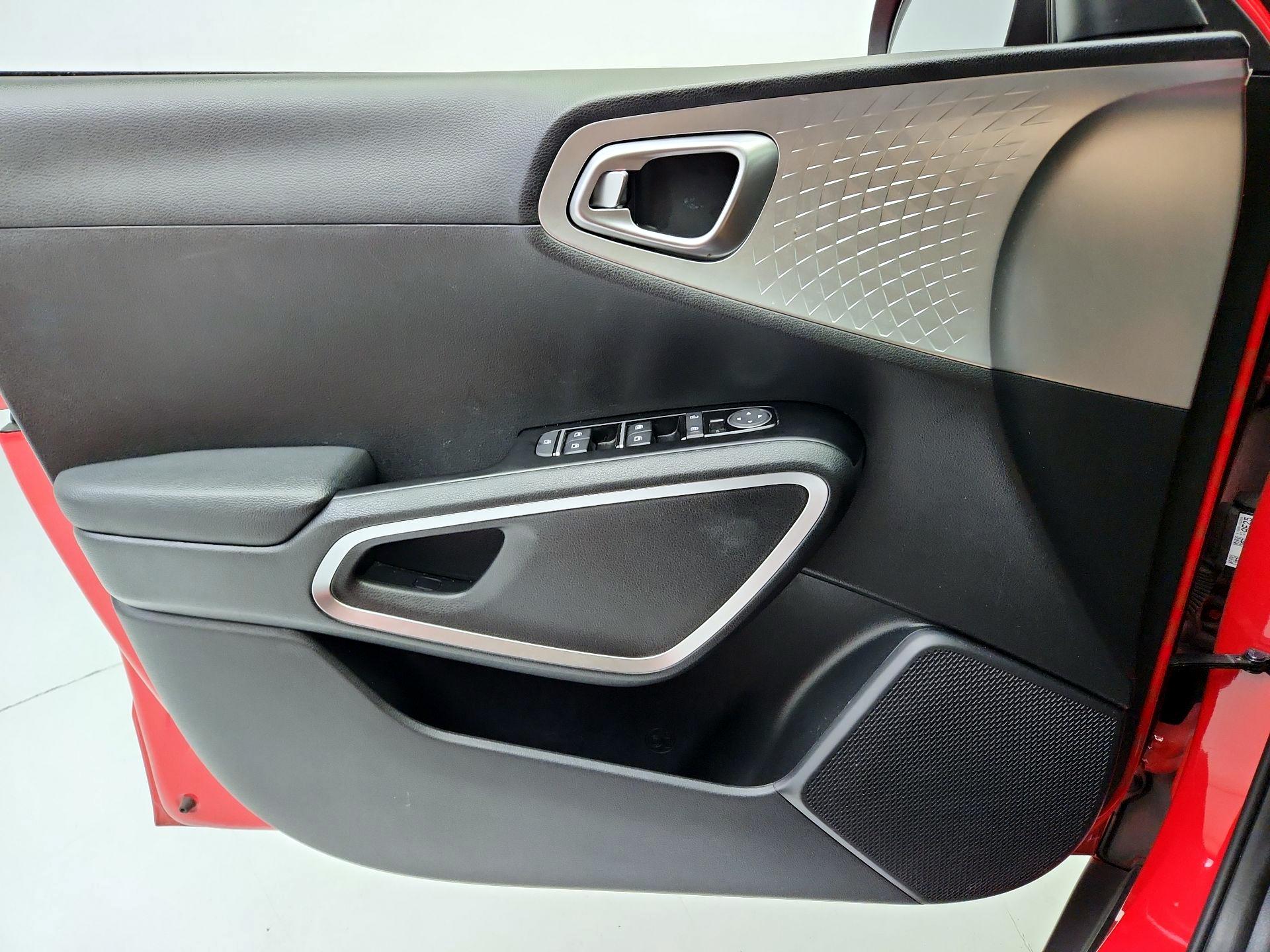 Thumbnail: 2025 Kia Soul - 12