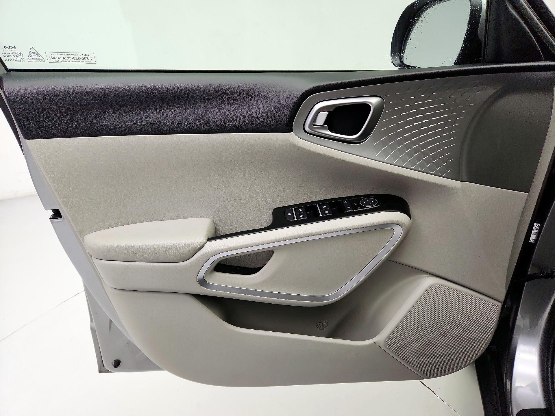 Thumbnail: 2025 Kia Soul - 12