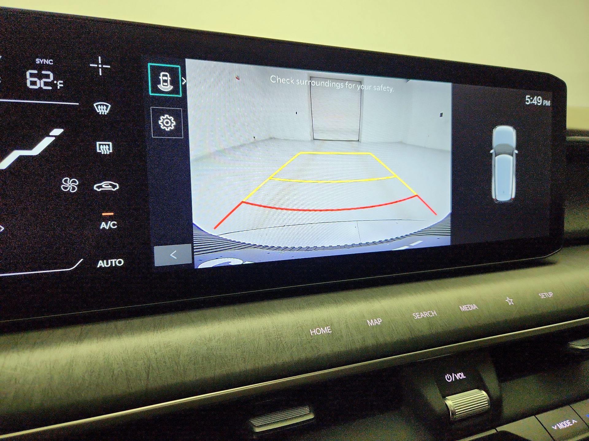 Thumbnail: 2024 Kia EV9 - 15