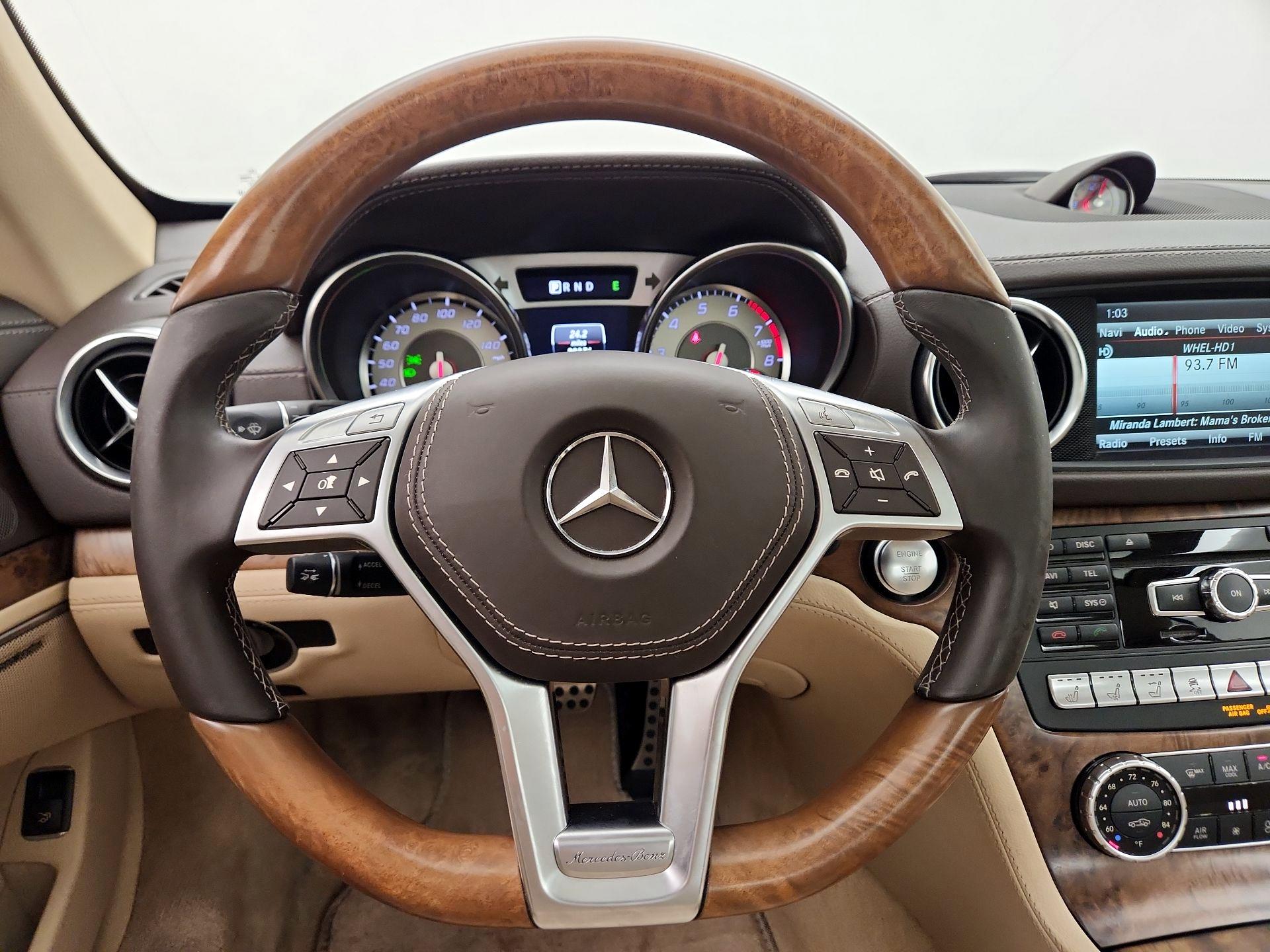 Thumbnail: 2016 Mercedes-Benz SL-Class - 10