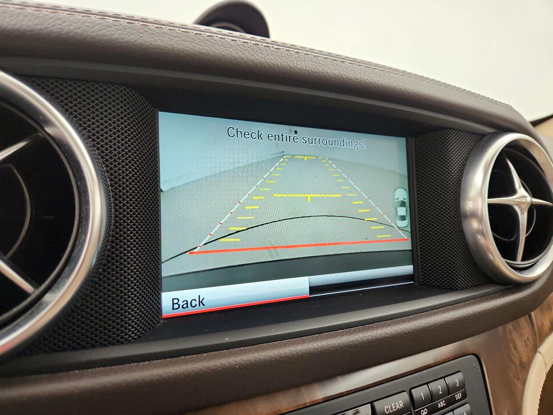 Thumbnail: 2016 Mercedes-Benz SL-Class - 15