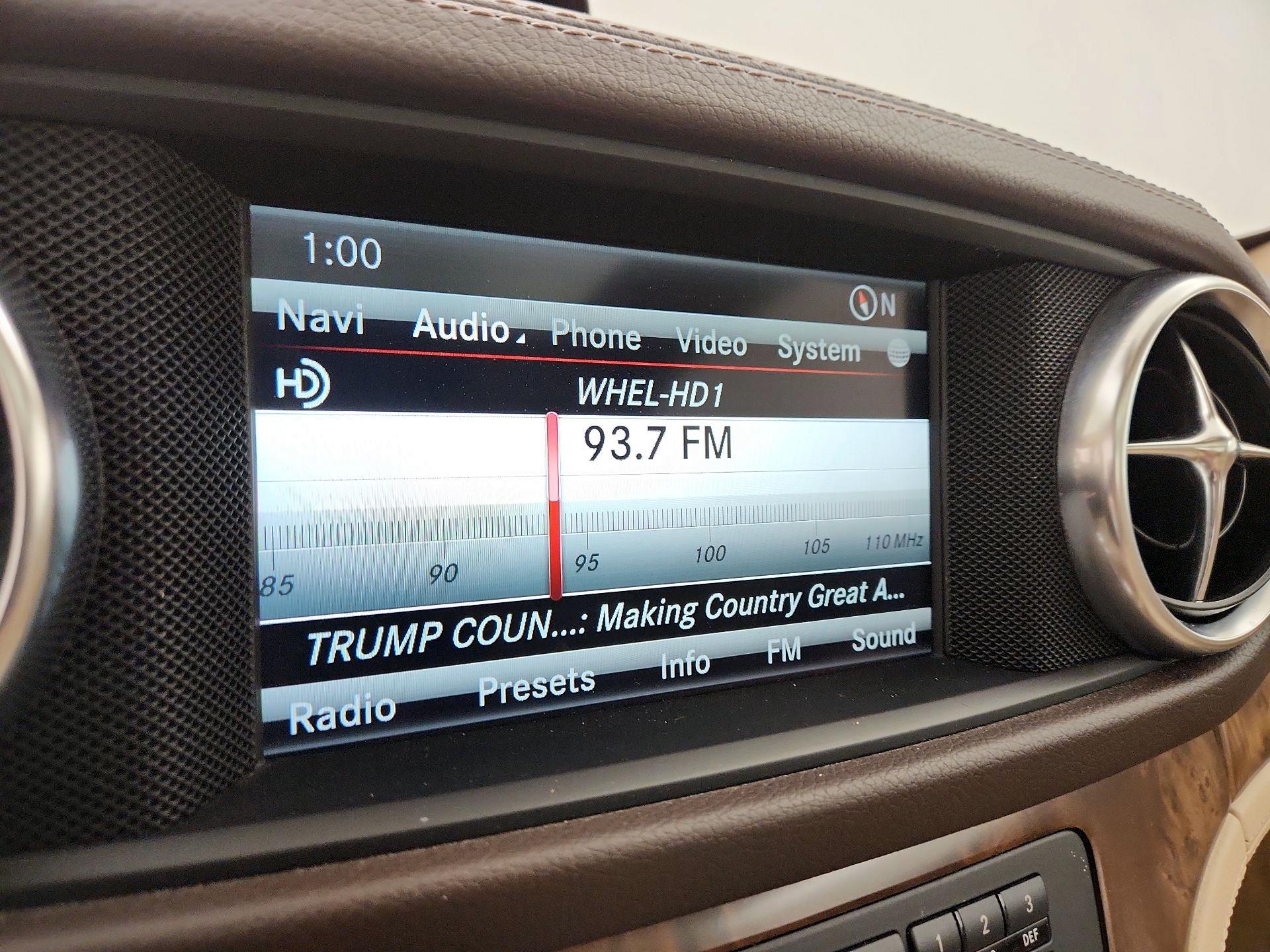 Thumbnail: 2016 Mercedes-Benz SL-Class - 16