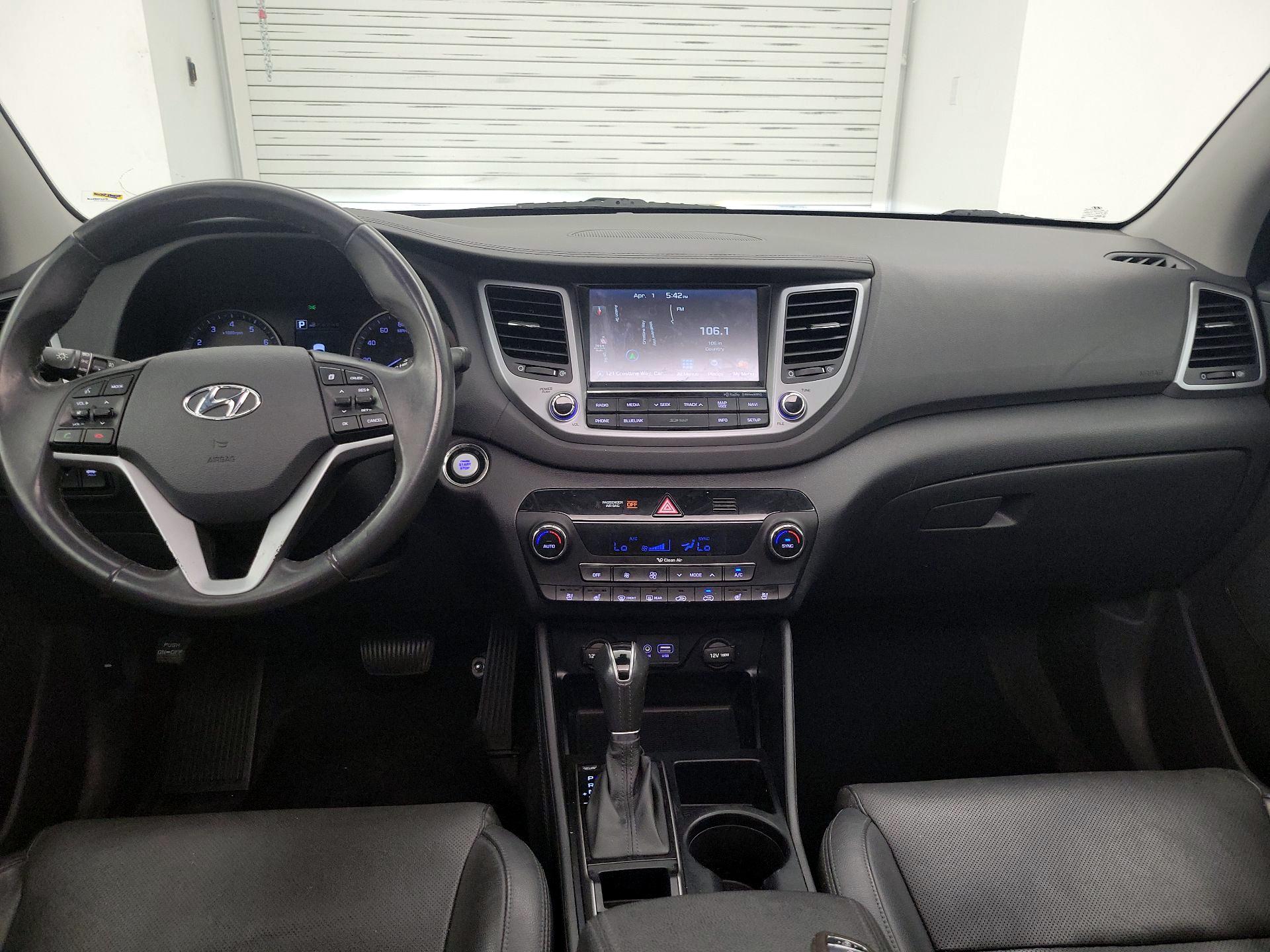 Thumbnail: 2016 Hyundai Tucson - 9