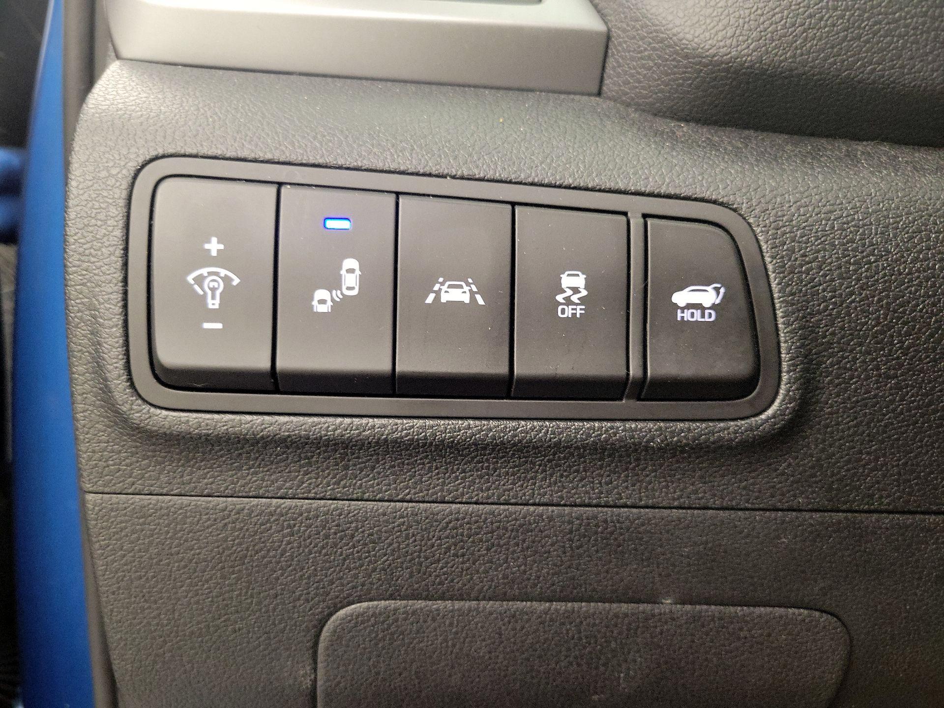 Thumbnail: 2016 Hyundai Tucson - 13