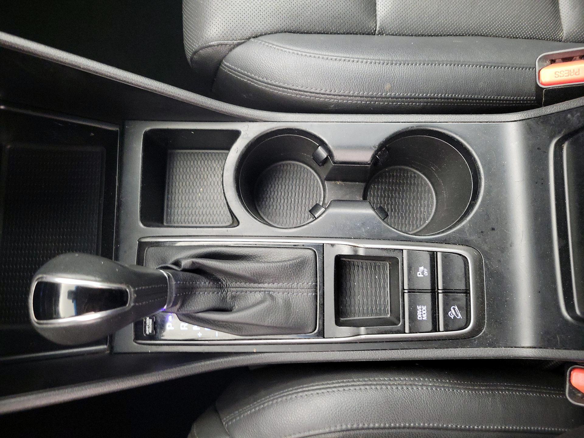 Thumbnail: 2016 Hyundai Tucson - 18