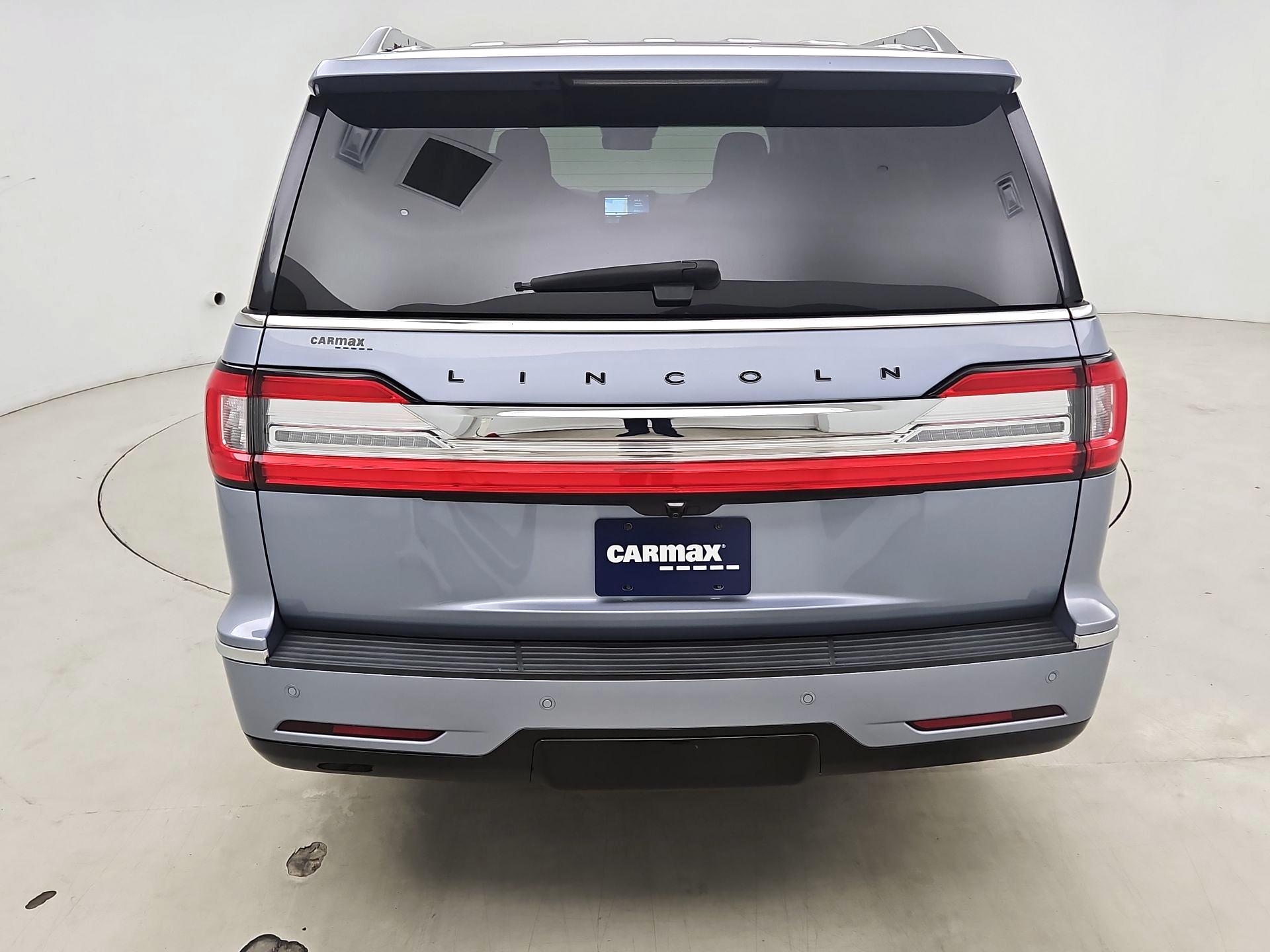 Thumbnail: 2020 Lincoln Navigator L - 6