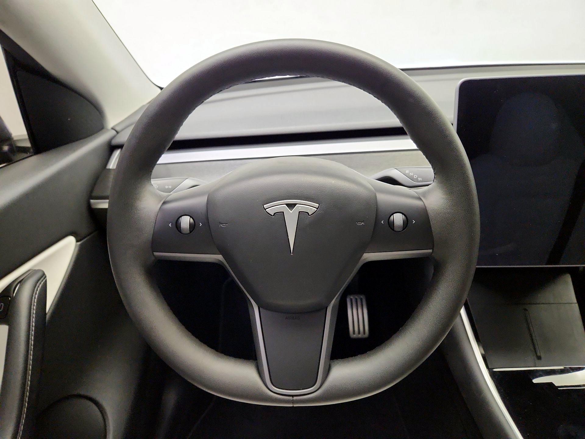 Thumbnail: 2021 Tesla Model Y - 10