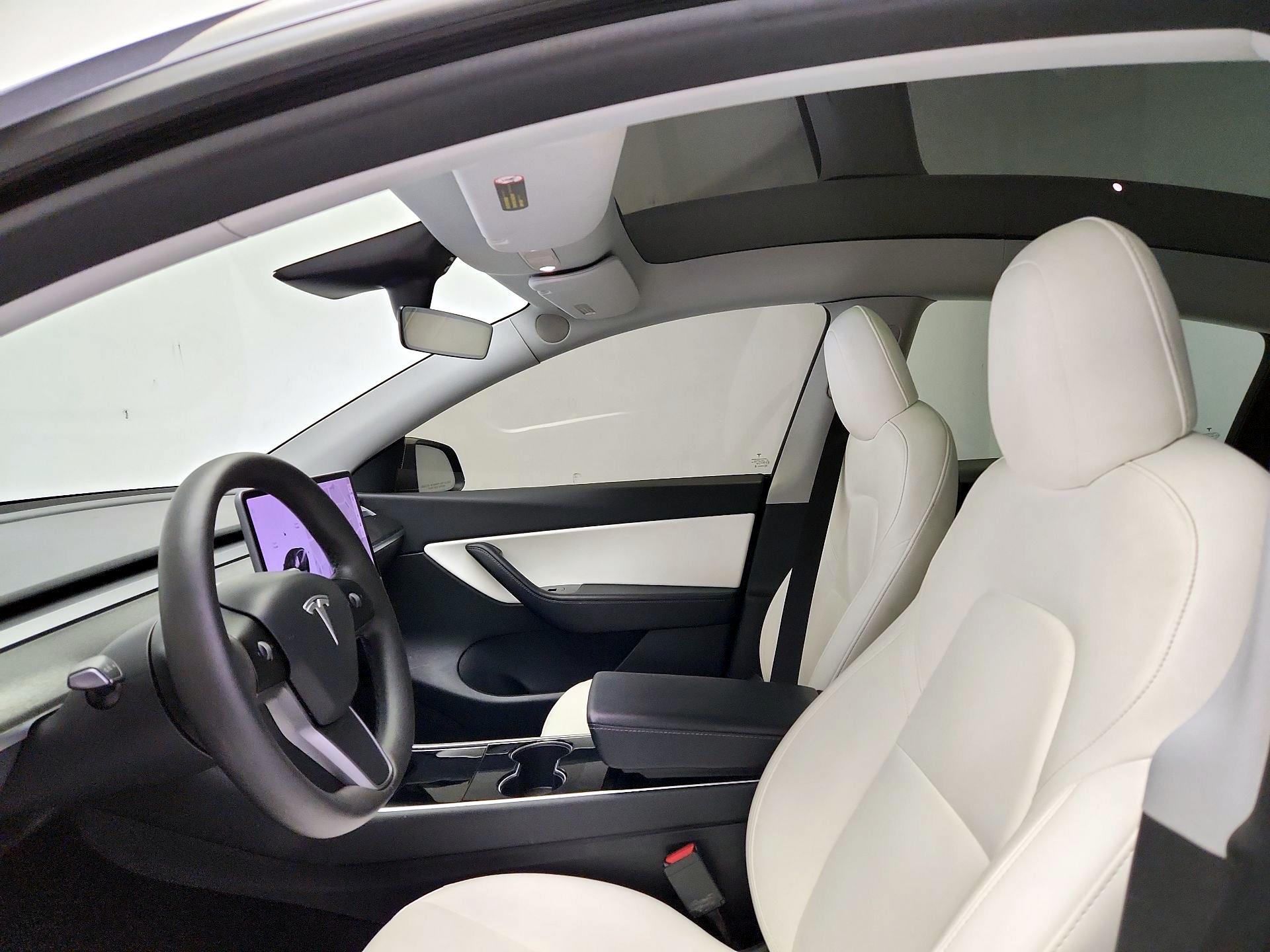 Thumbnail: 2021 Tesla Model Y - 18