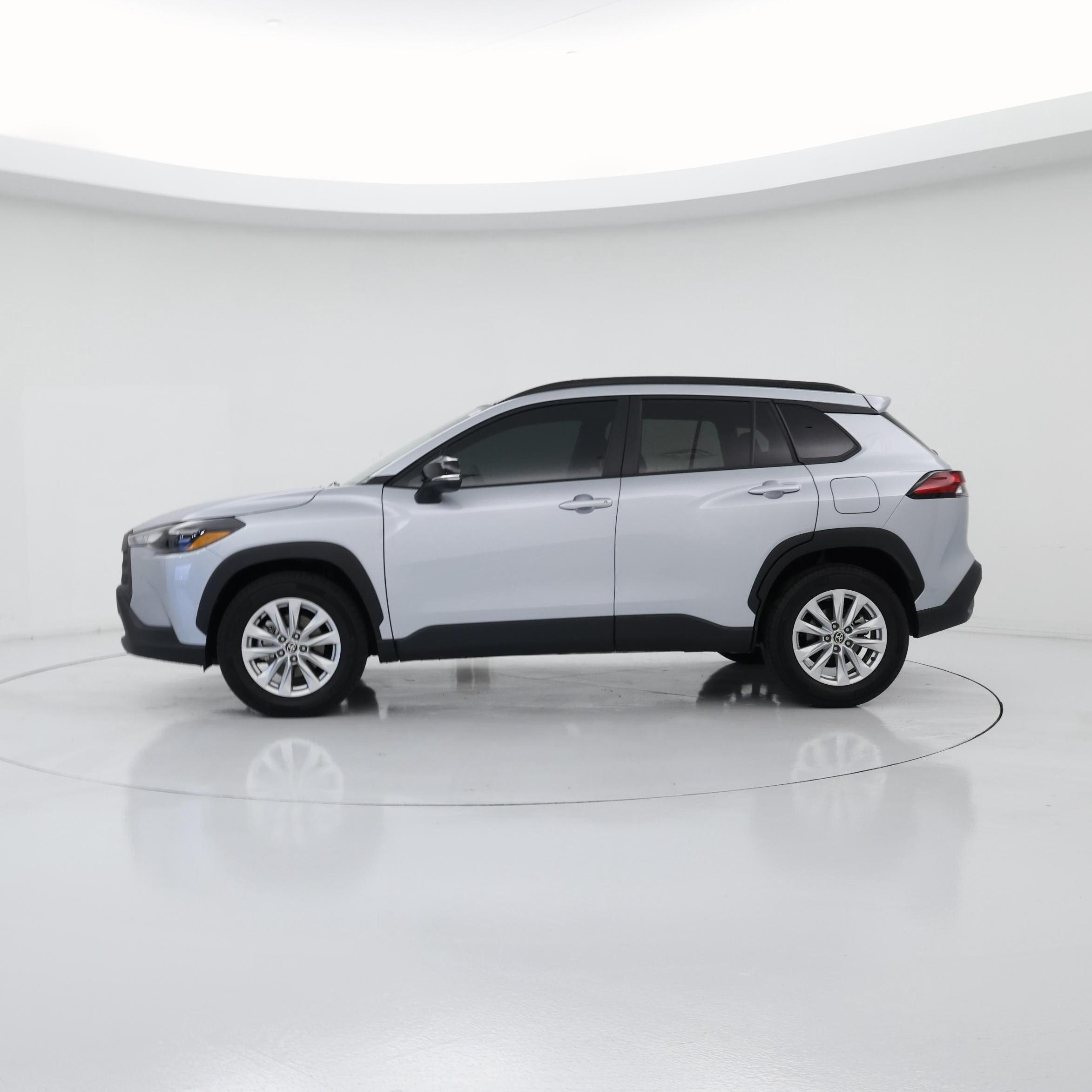 Thumbnail: 2026 Toyota Corolla Cross - 3