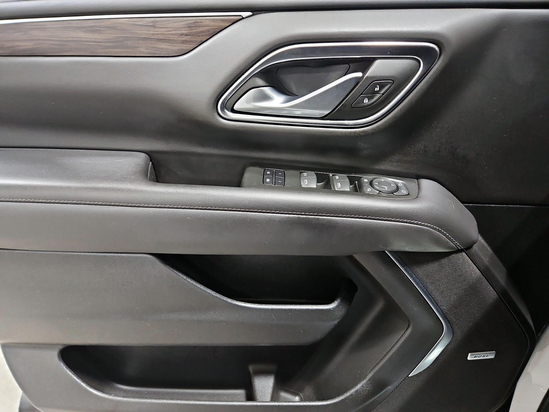 Thumbnail: 2022 Chevrolet Suburban - 12