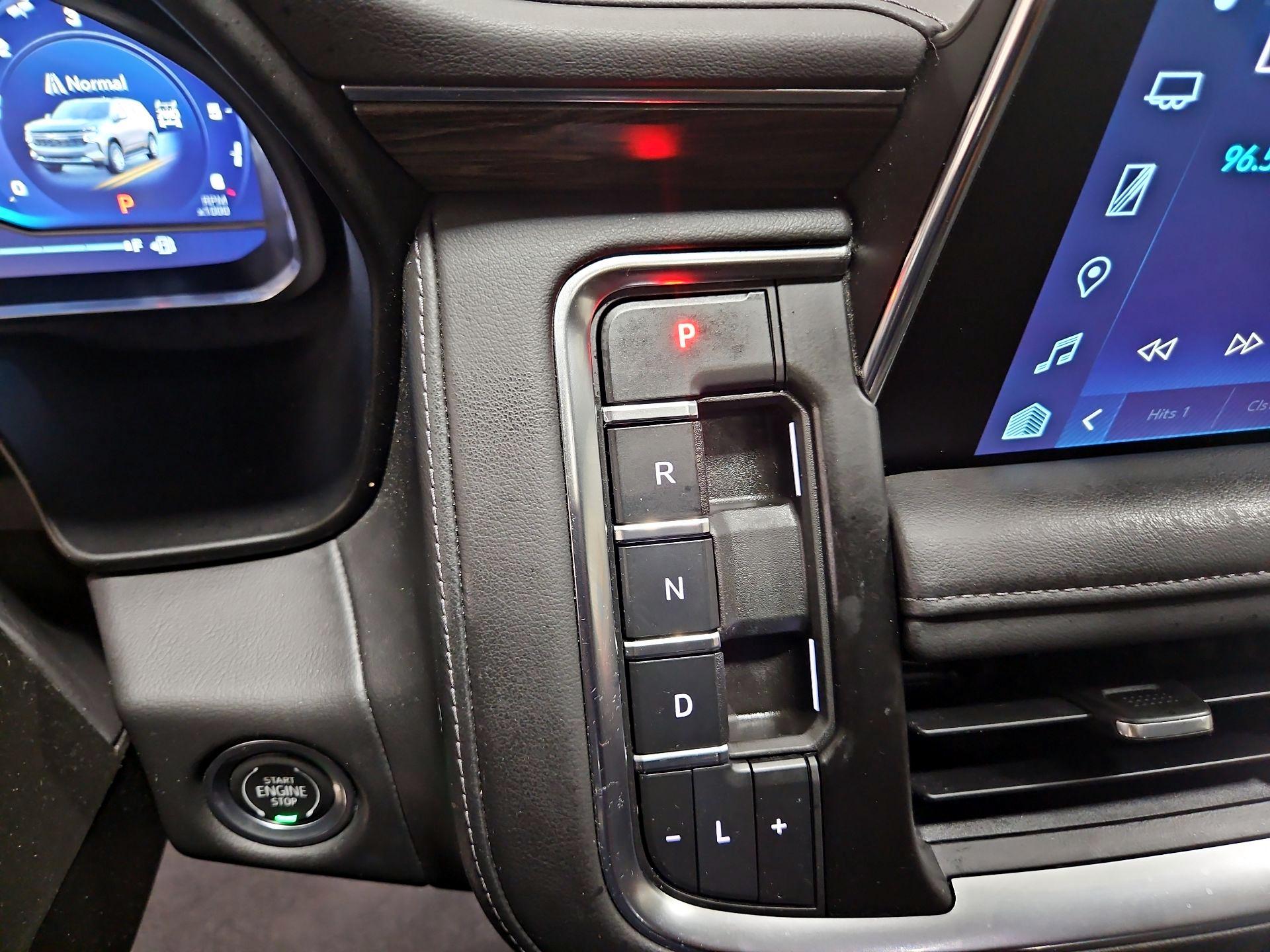 Thumbnail: 2022 Chevrolet Suburban - 17