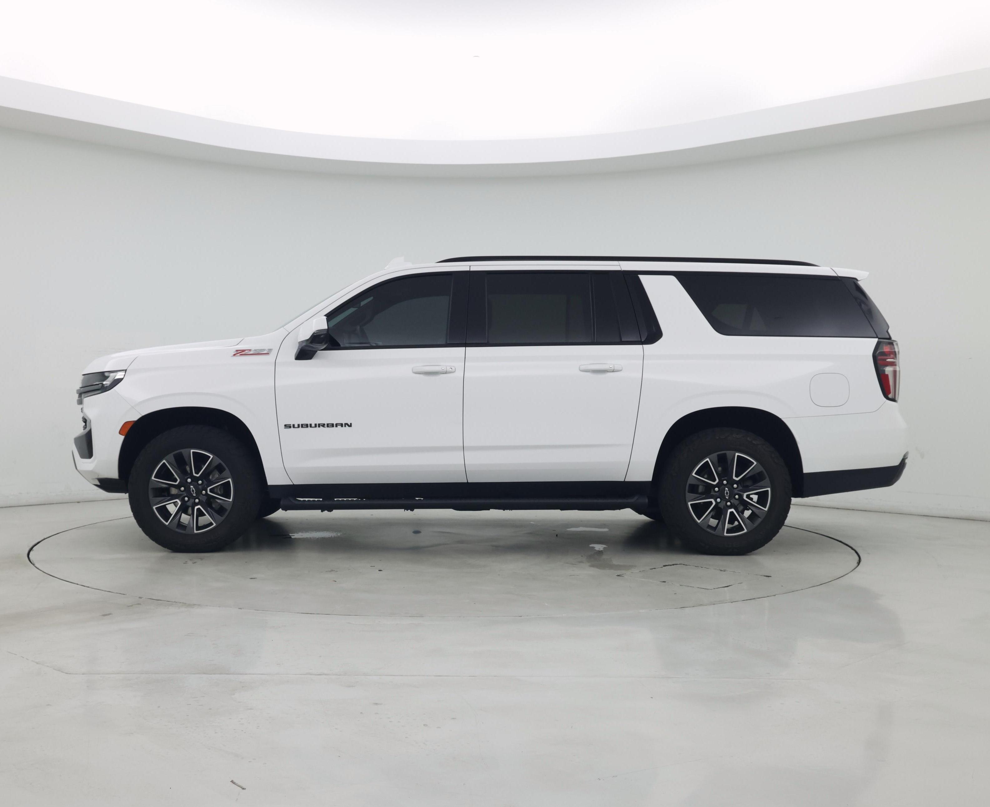 Thumbnail: 2022 Chevrolet Suburban - 3