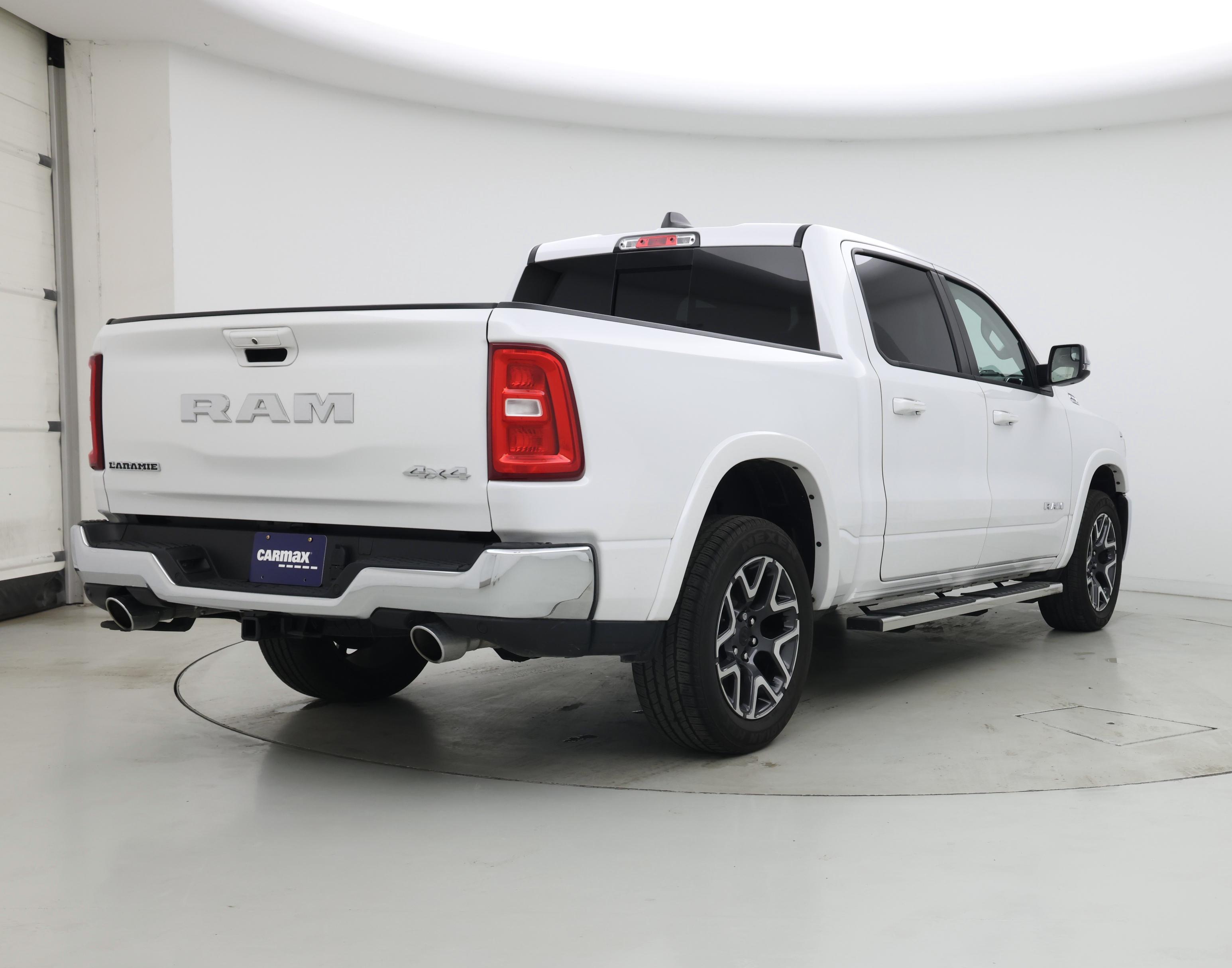 Thumbnail: 2025 RAM 1500 - 8