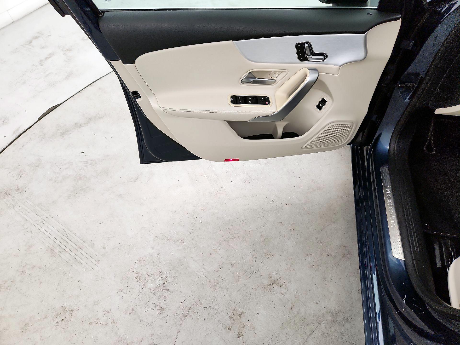 Thumbnail: 2021 Mercedes-Benz A-Class - 10