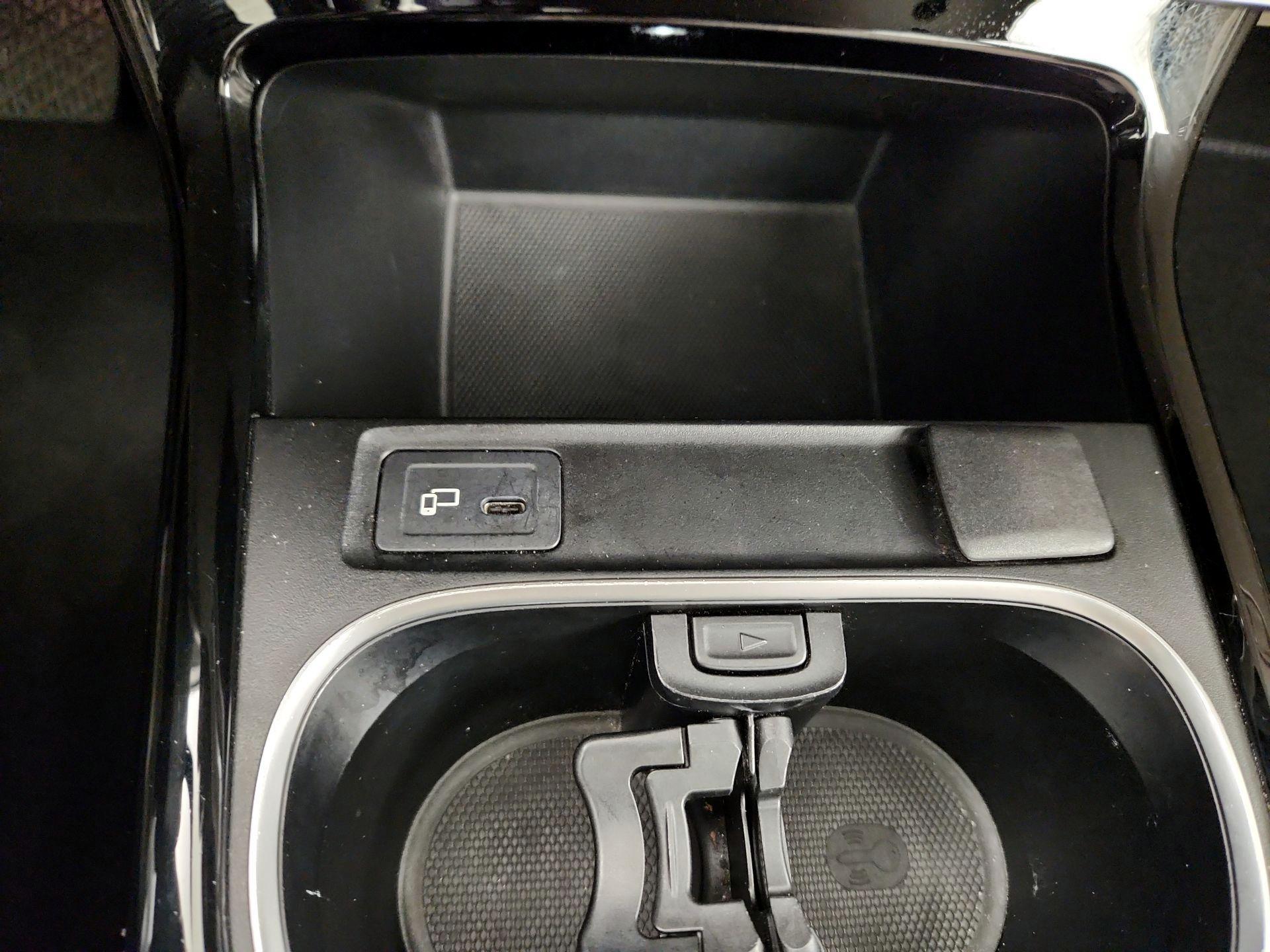 Thumbnail: 2021 Mercedes-Benz A-Class - 16