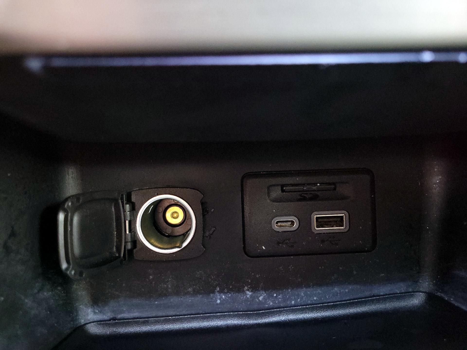 Thumbnail: 2023 GMC Acadia - 18