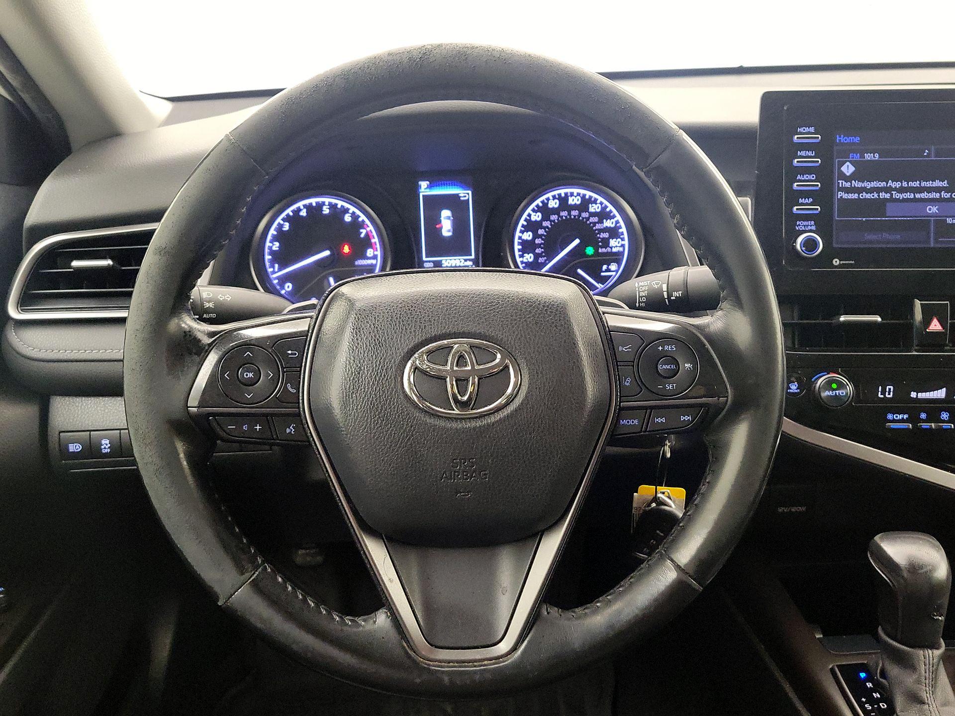 Thumbnail: 2022 Toyota Camry - 10