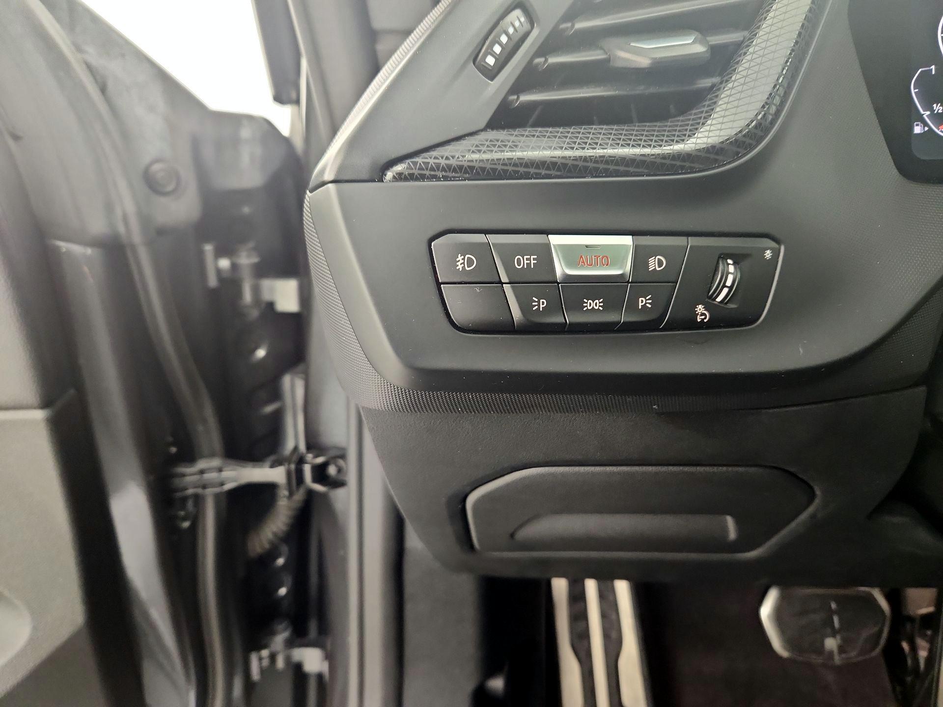 Thumbnail: 2021 BMW 2 Series - 13