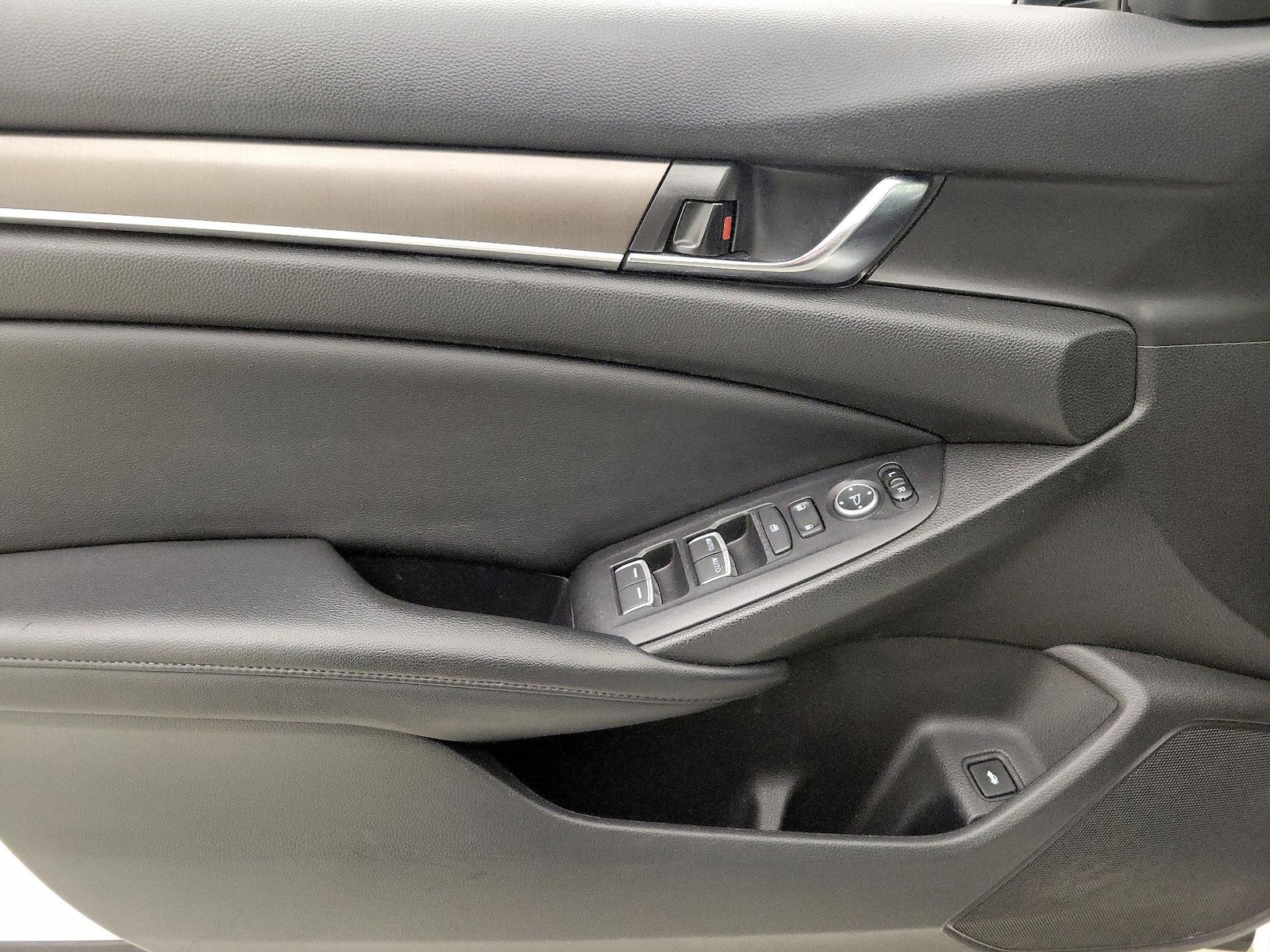 2021 Honda Accord LX - Photo 13