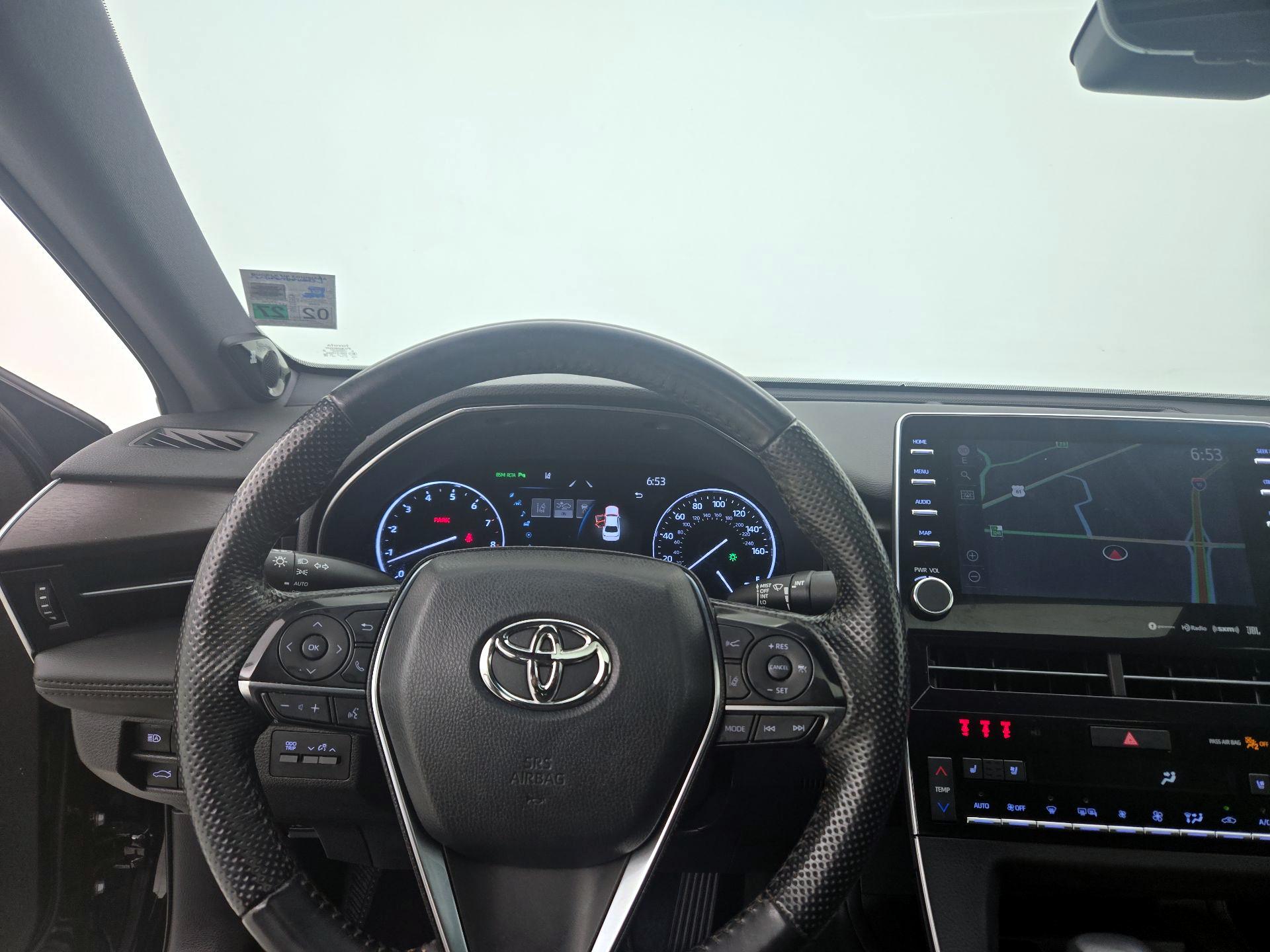 Thumbnail: 2022 Toyota Avalon - 10