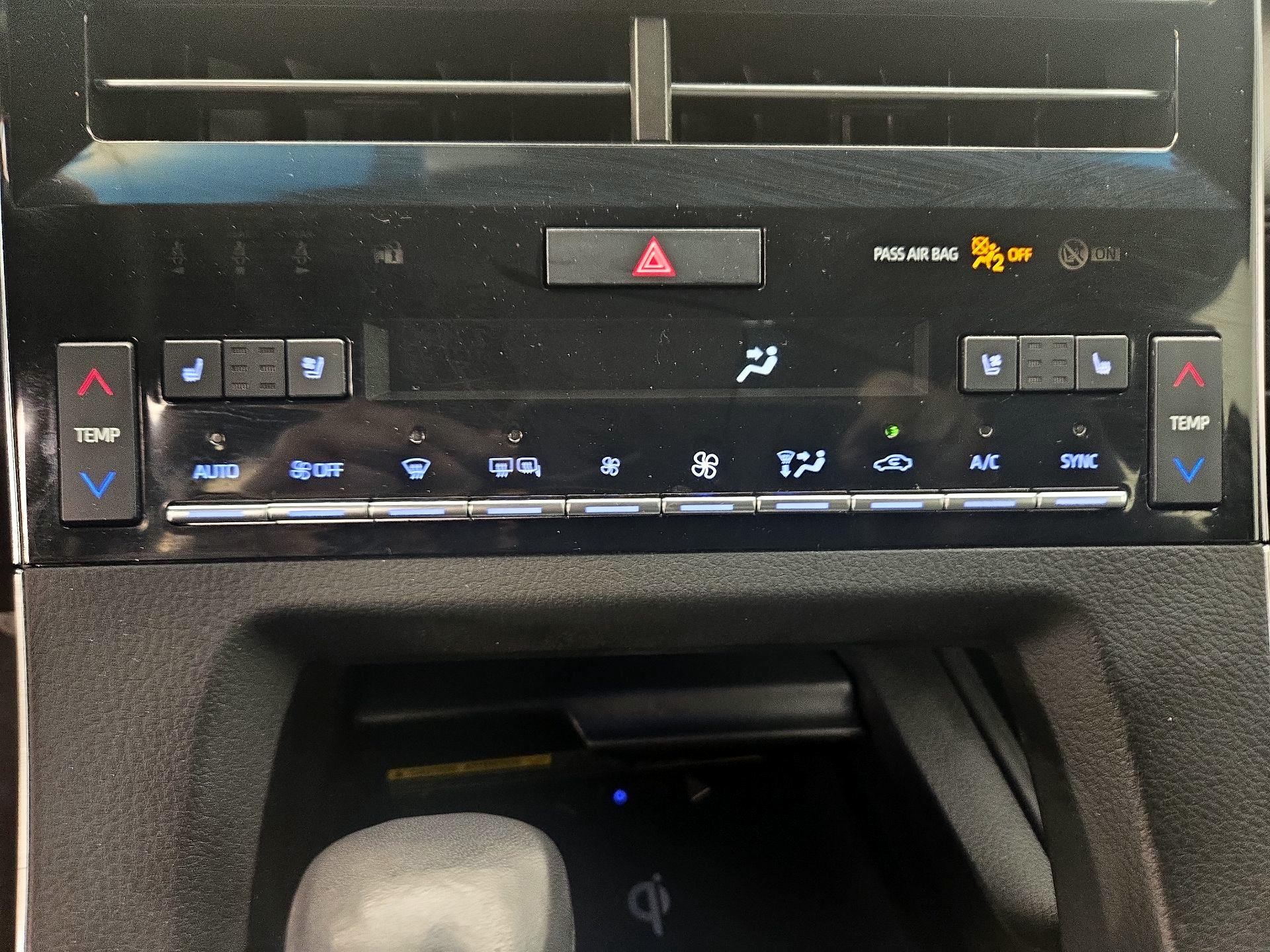 Thumbnail: 2022 Toyota Avalon - 17