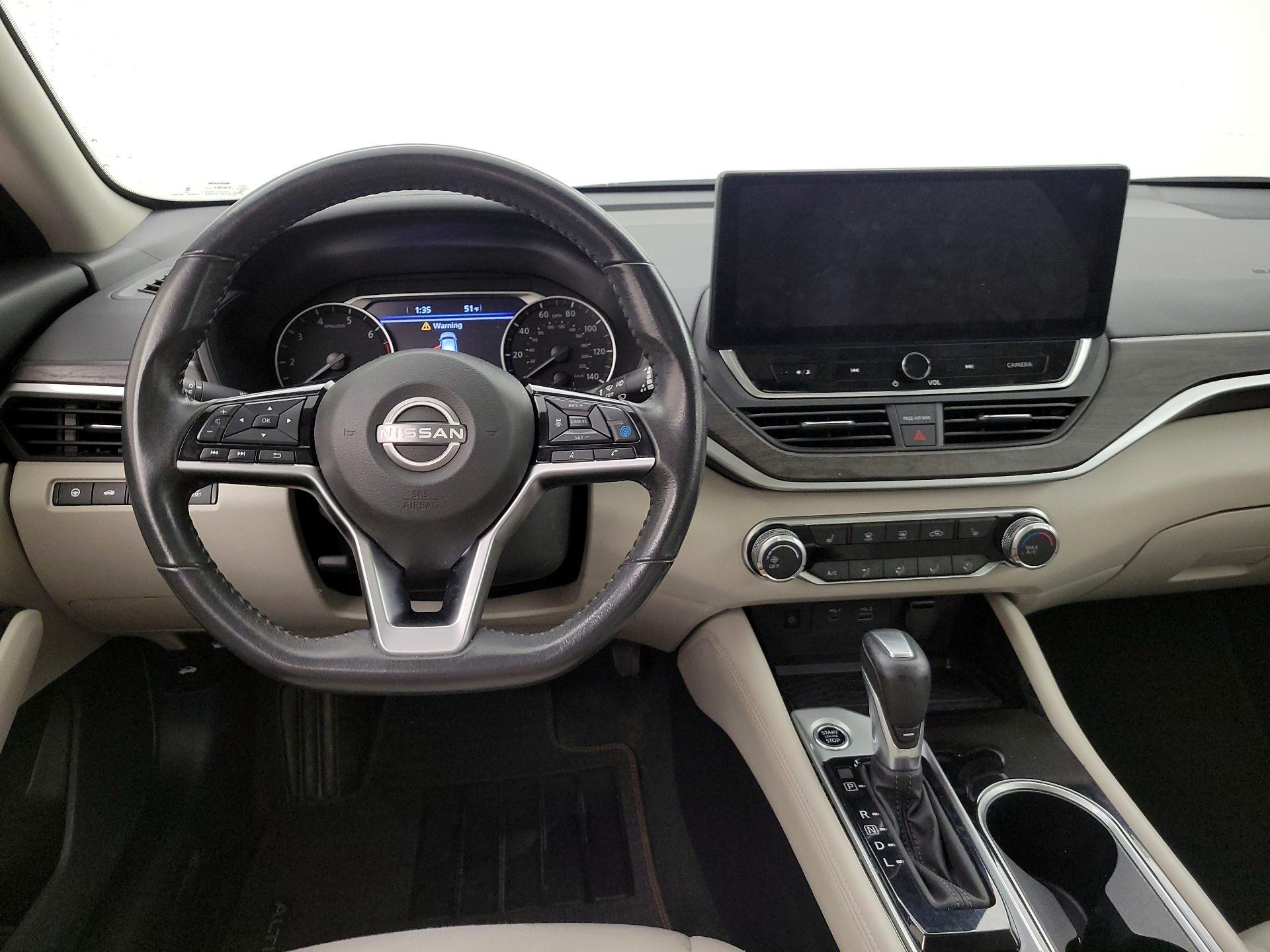 Thumbnail: 2023 Nissan Altima - 10