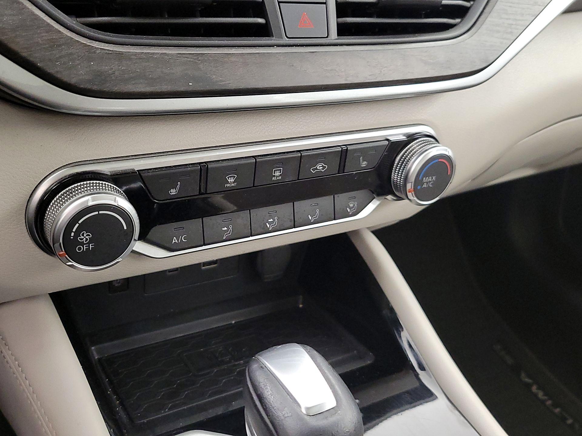 Thumbnail: 2023 Nissan Altima - 17