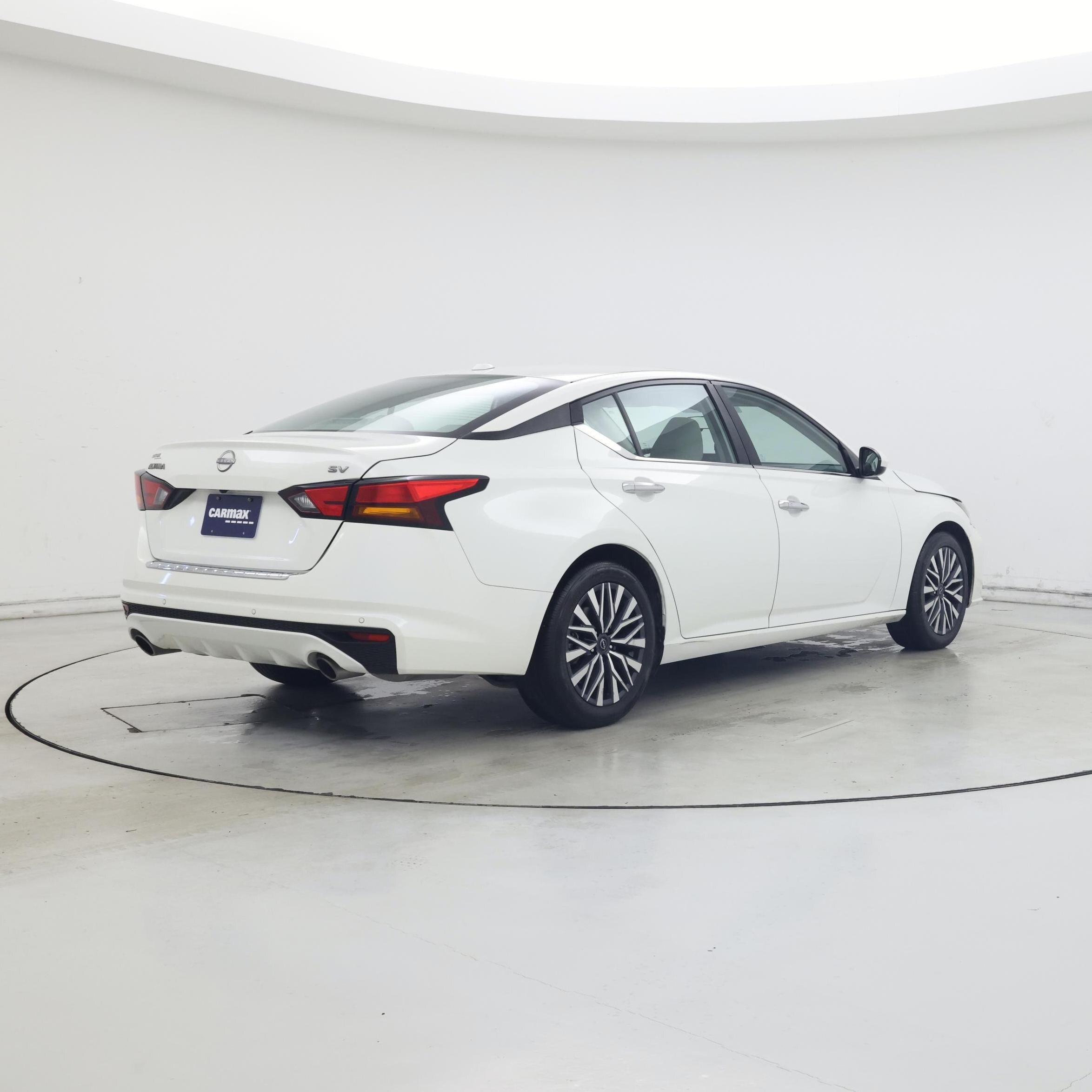 Thumbnail: 2023 Nissan Altima - 8