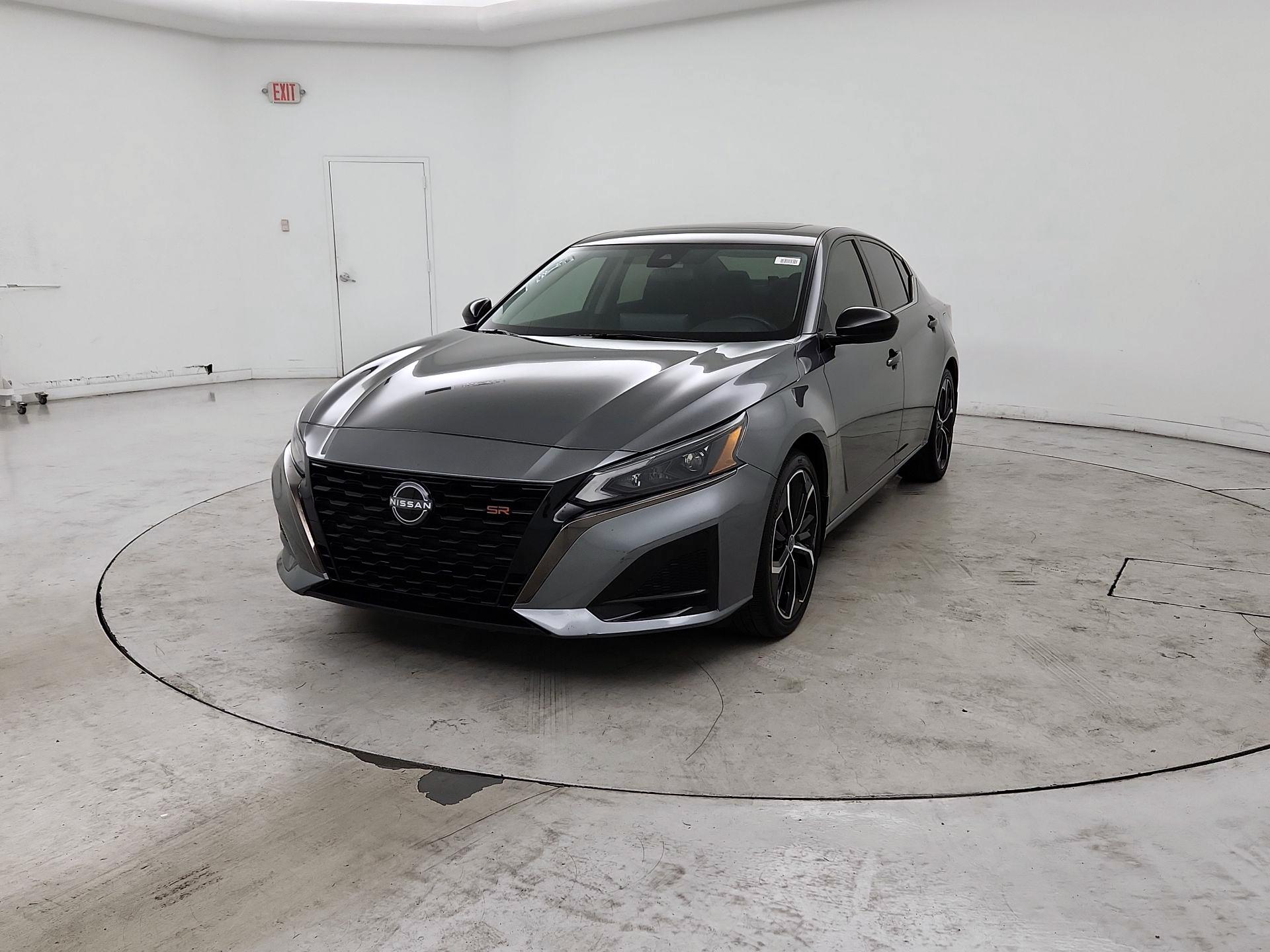 Thumbnail: 2023 Nissan Altima - 3