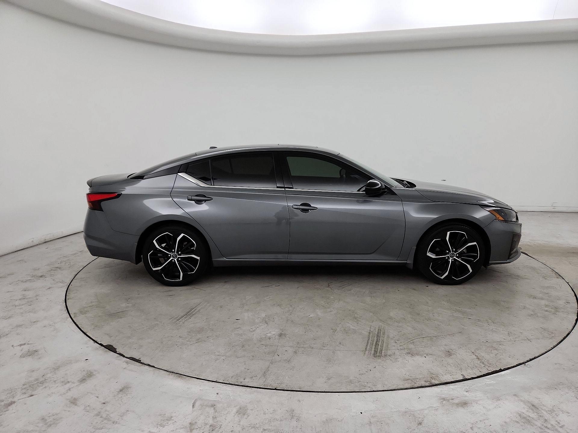 Thumbnail: 2023 Nissan Altima - 4