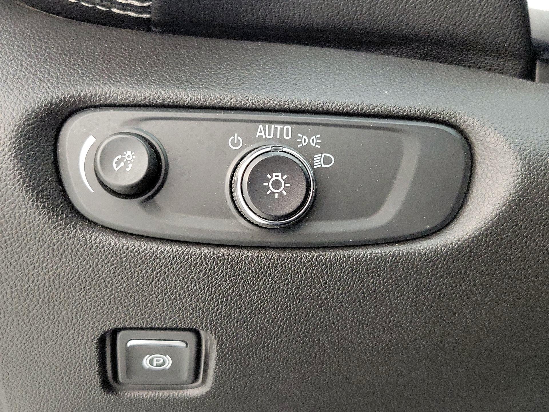 Thumbnail: 2023 Chevrolet Blazer - 13