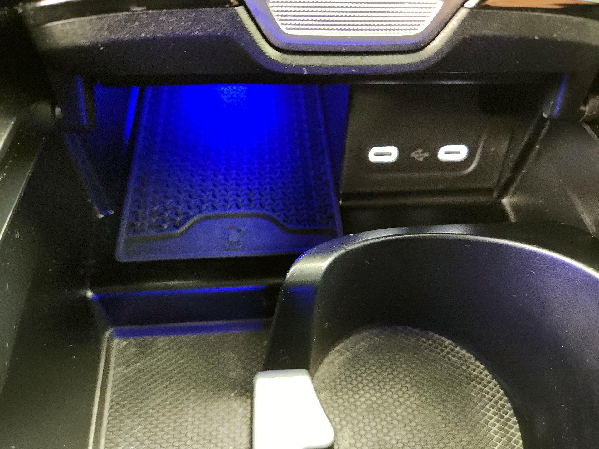 Thumbnail: 2025 Mercedes-Benz C-Class - 16