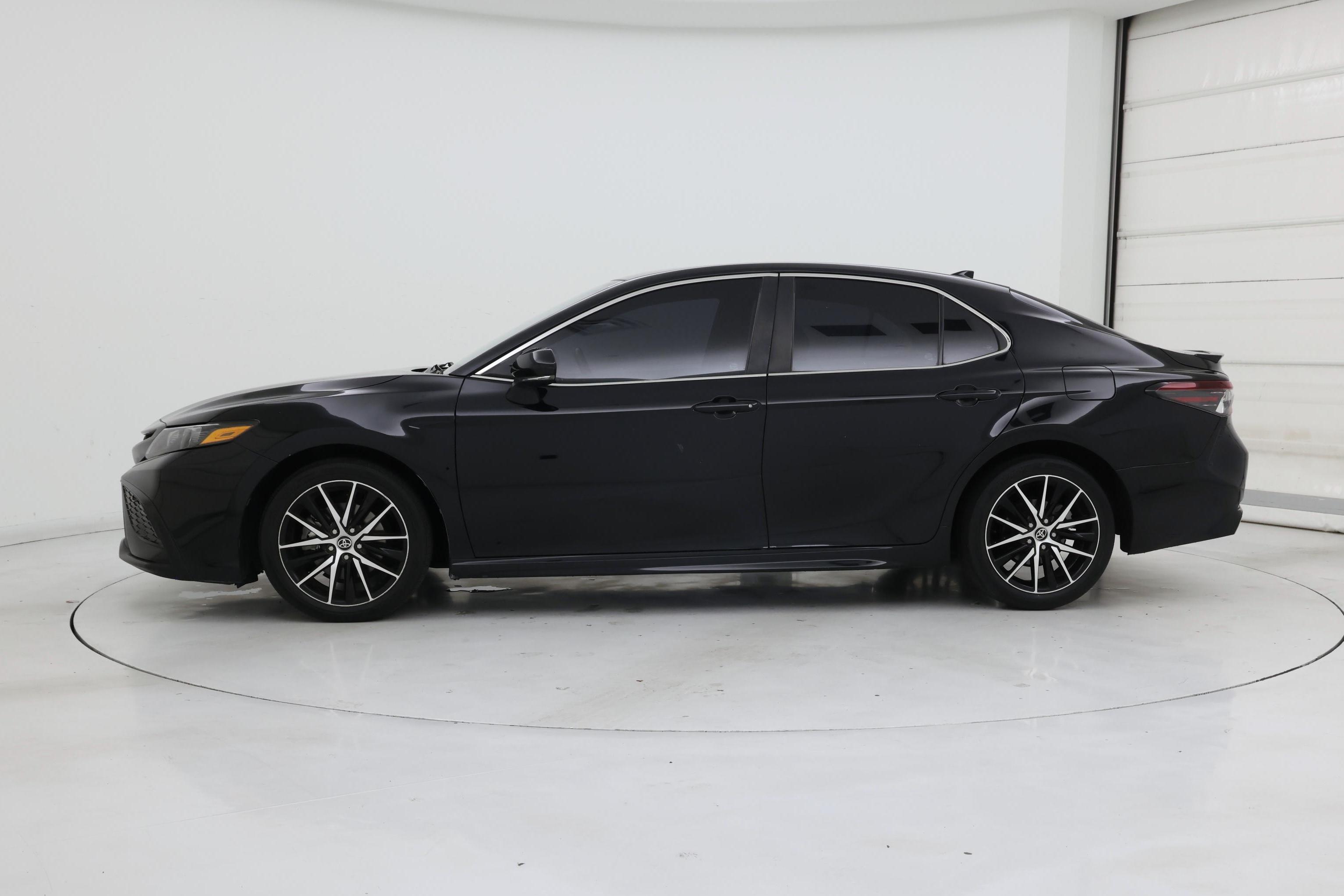 Thumbnail: 2023 Toyota Camry - 3
