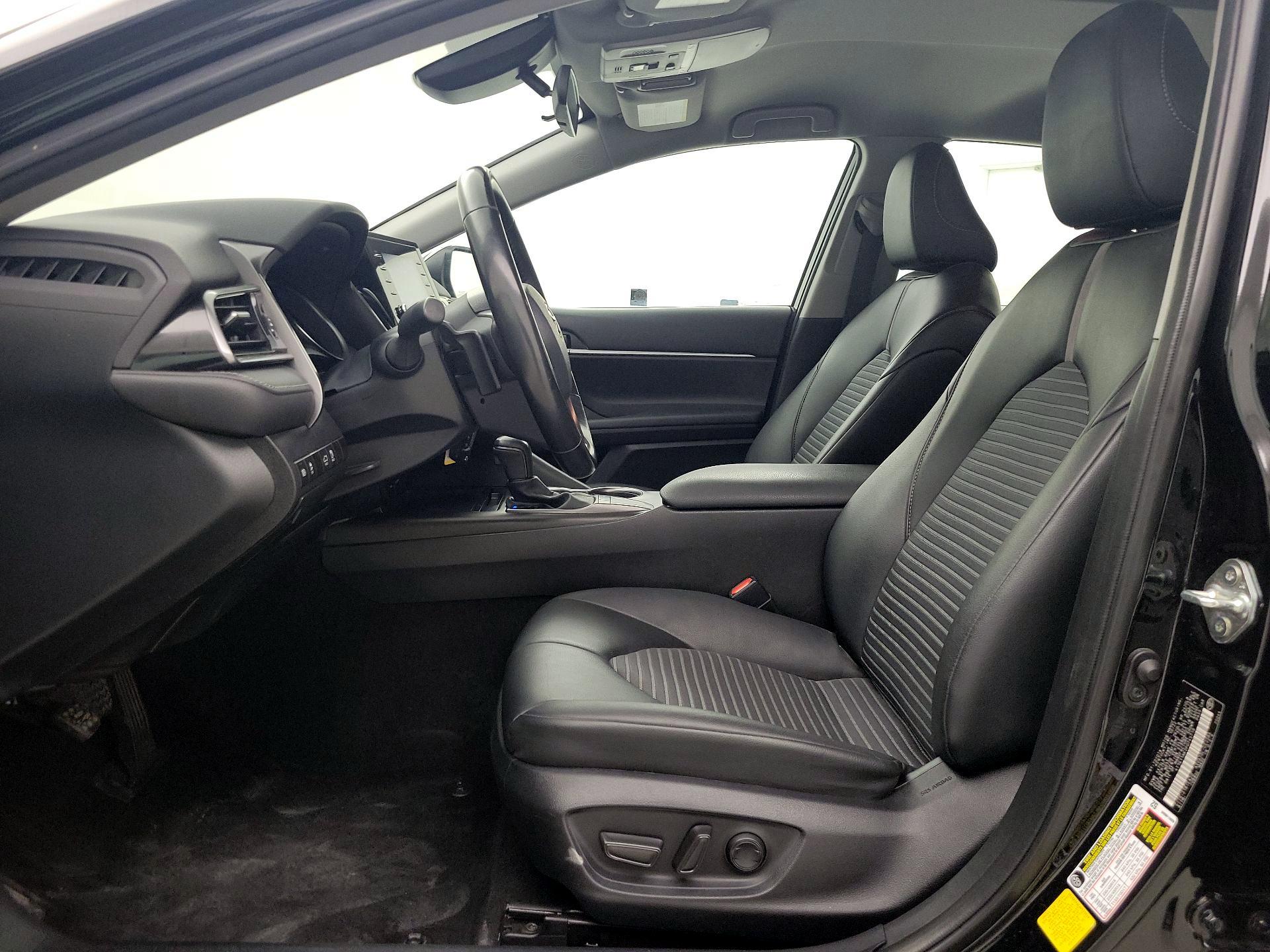 Thumbnail: 2023 Toyota Camry - 11