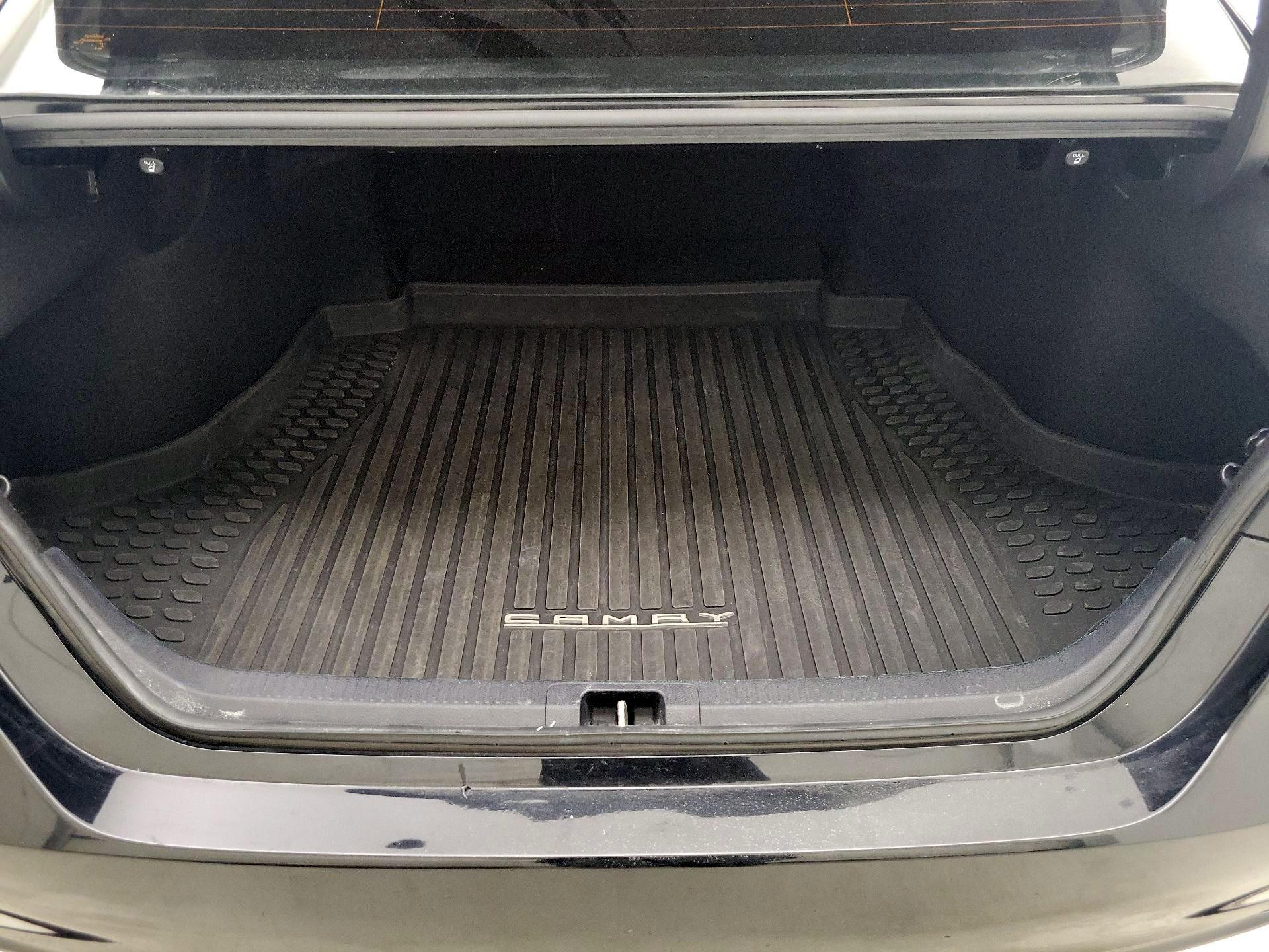 Thumbnail: 2023 Toyota Camry - 20