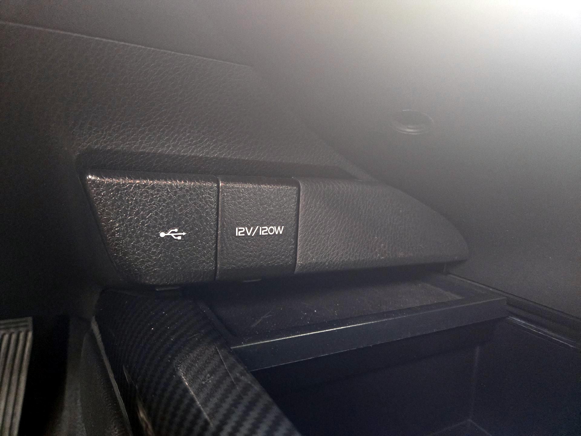 Thumbnail: 2023 Toyota Camry - 18