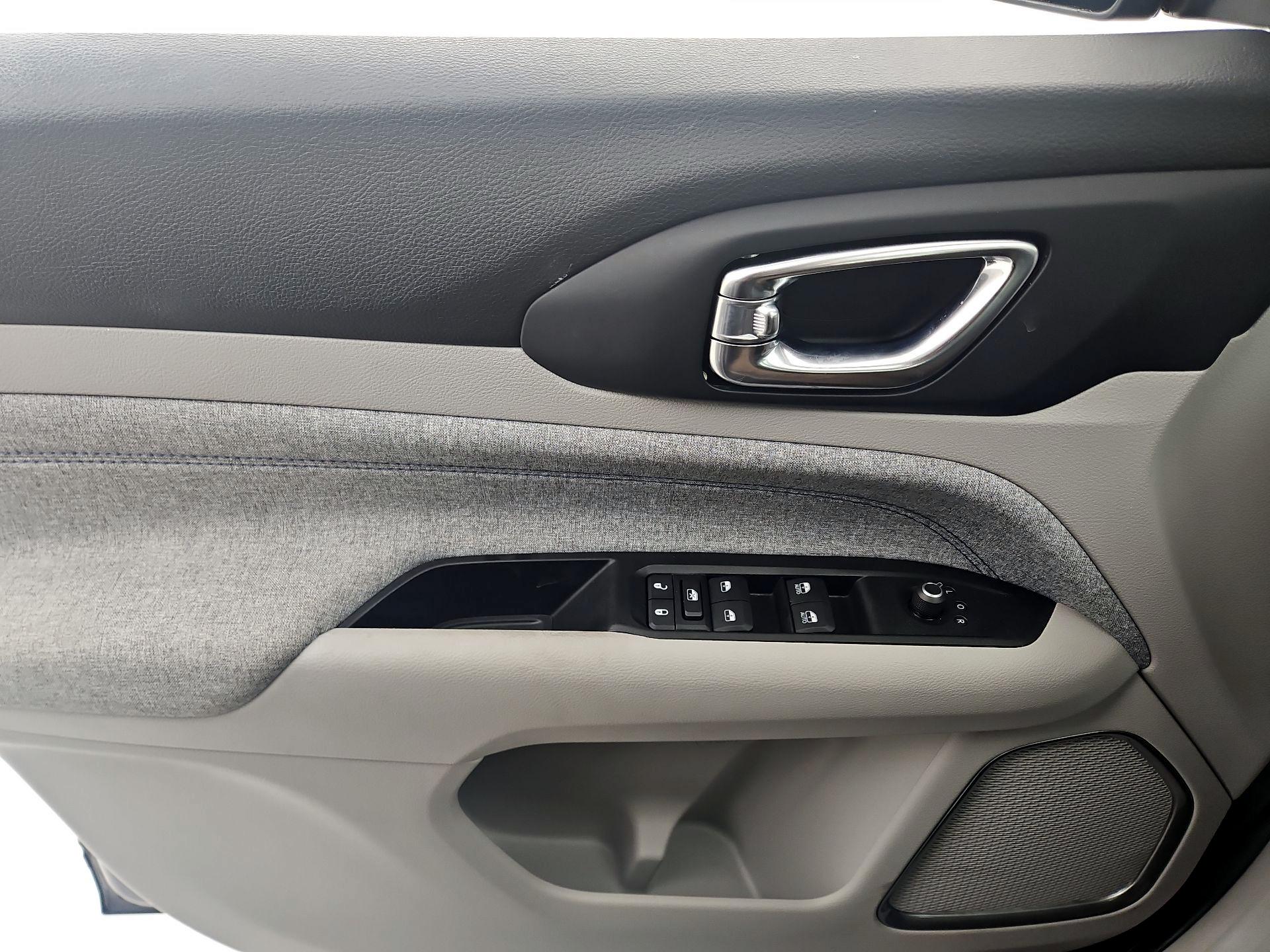 Thumbnail: 2022 Jeep Compass - 12