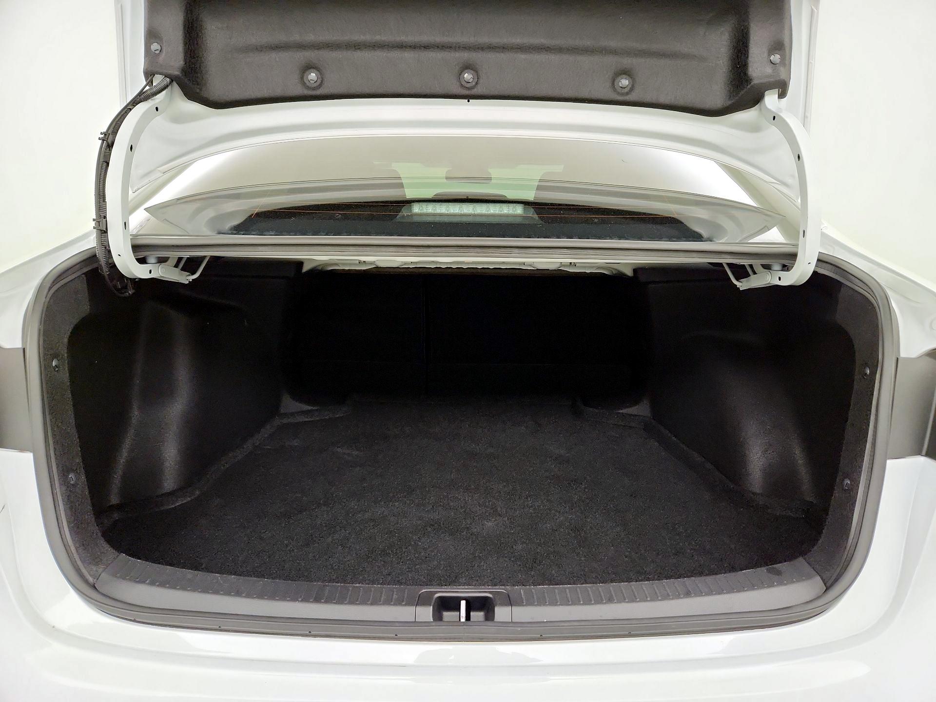 Thumbnail: 2024 Toyota Corolla - 18