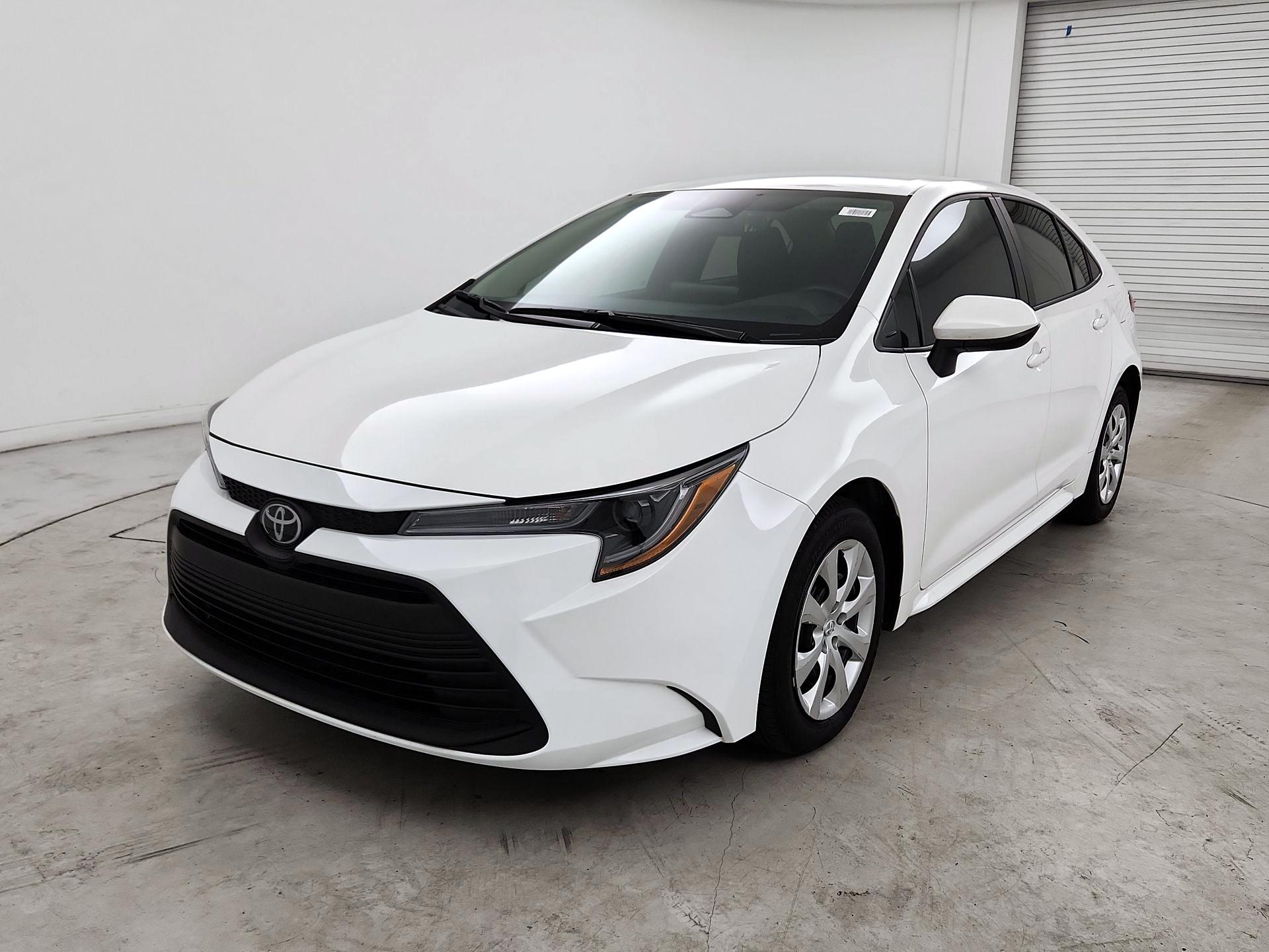 Thumbnail: 2024 Toyota Corolla - 3