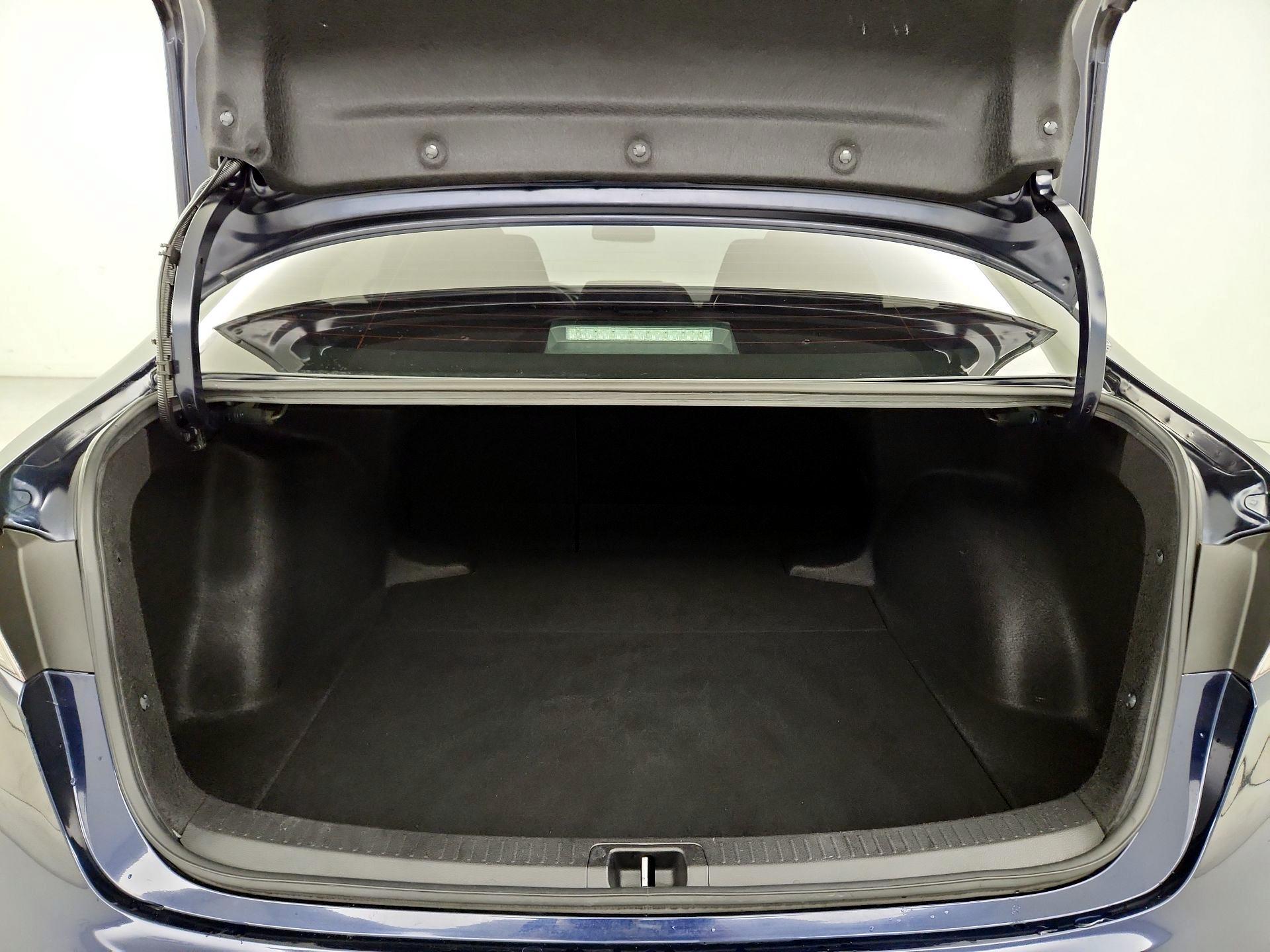 Thumbnail: 2022 Toyota Corolla - 18