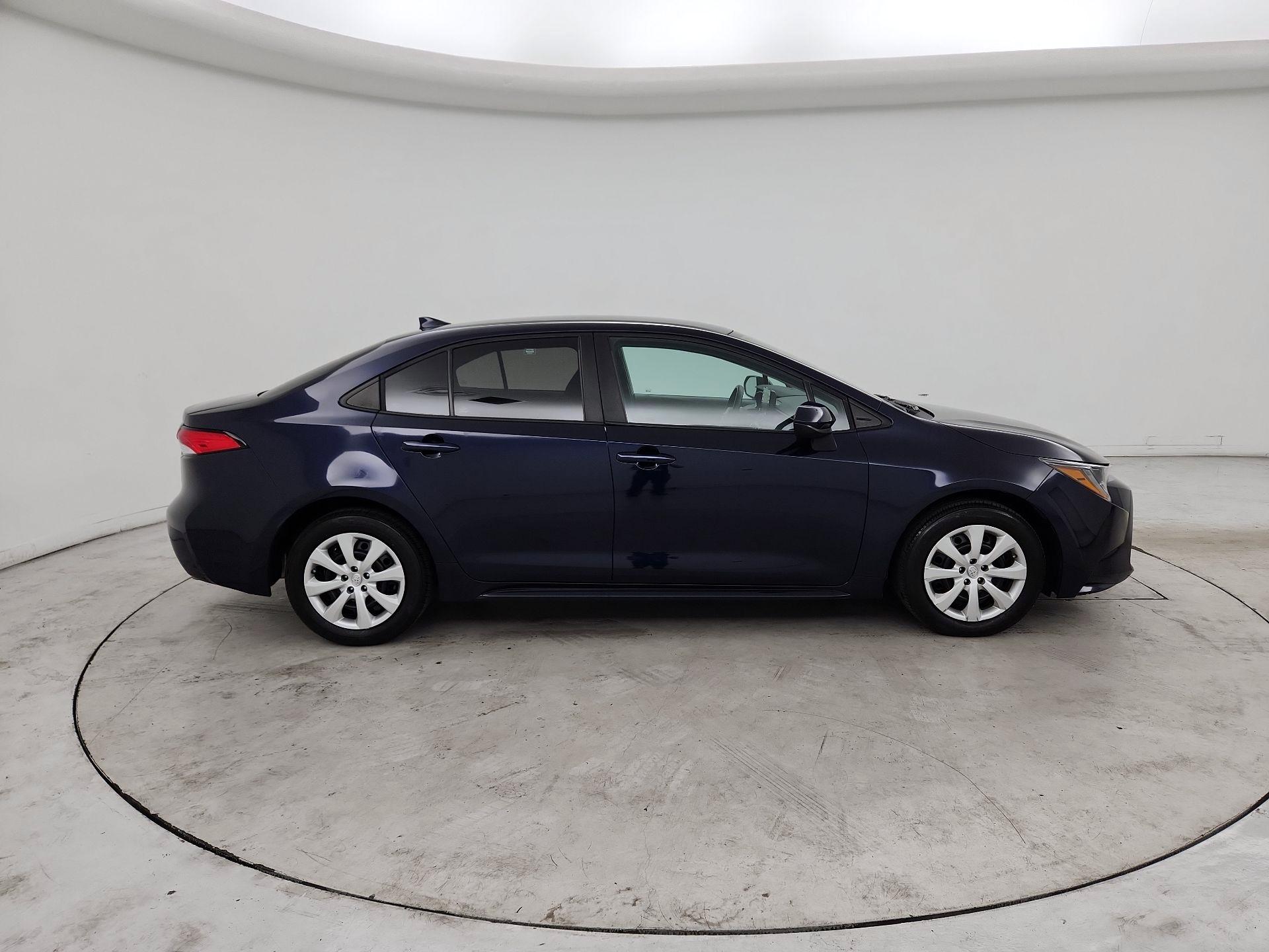 Thumbnail: 2022 Toyota Corolla - 4