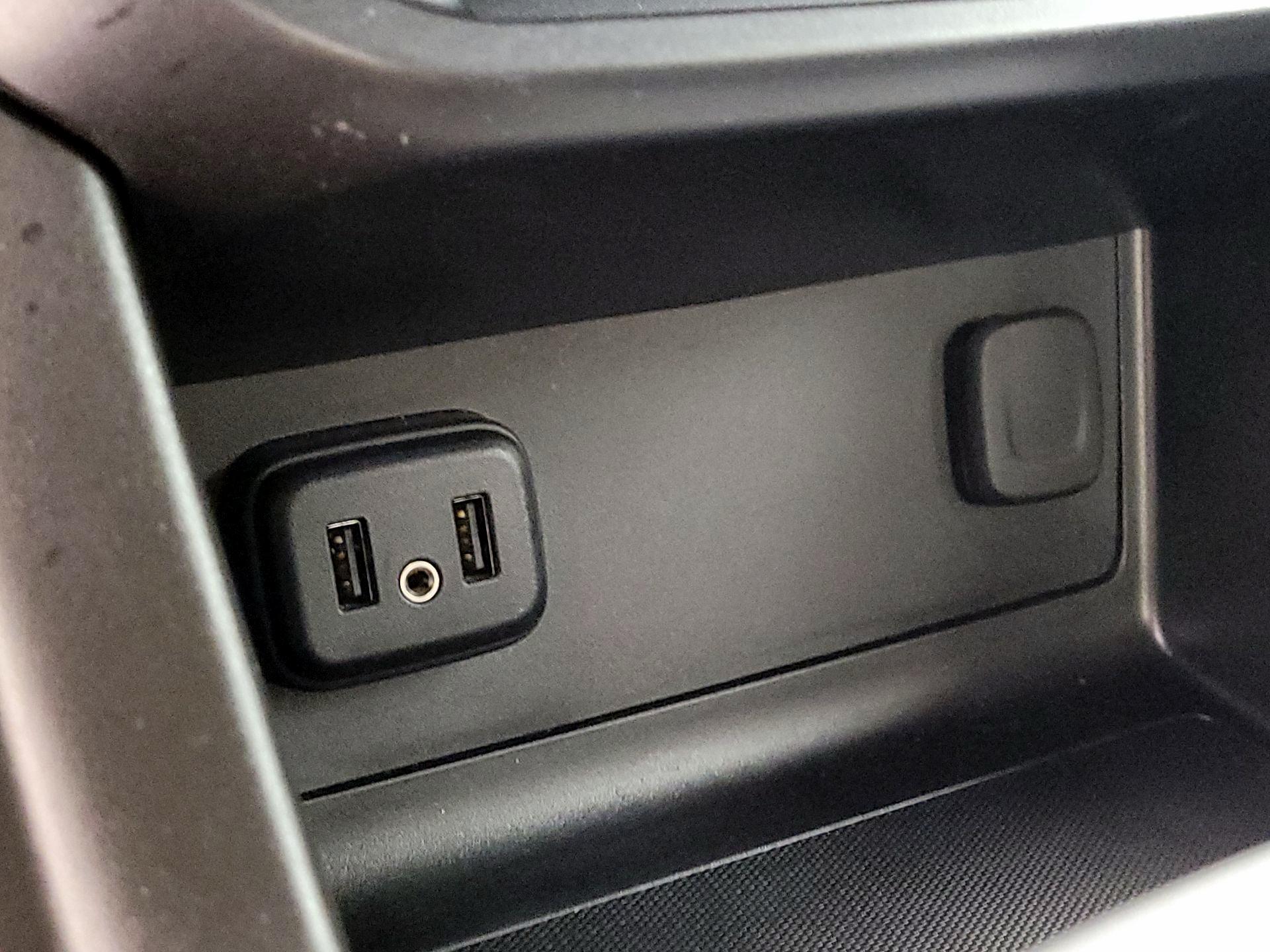 Thumbnail: 2022 Chevrolet Colorado - 18