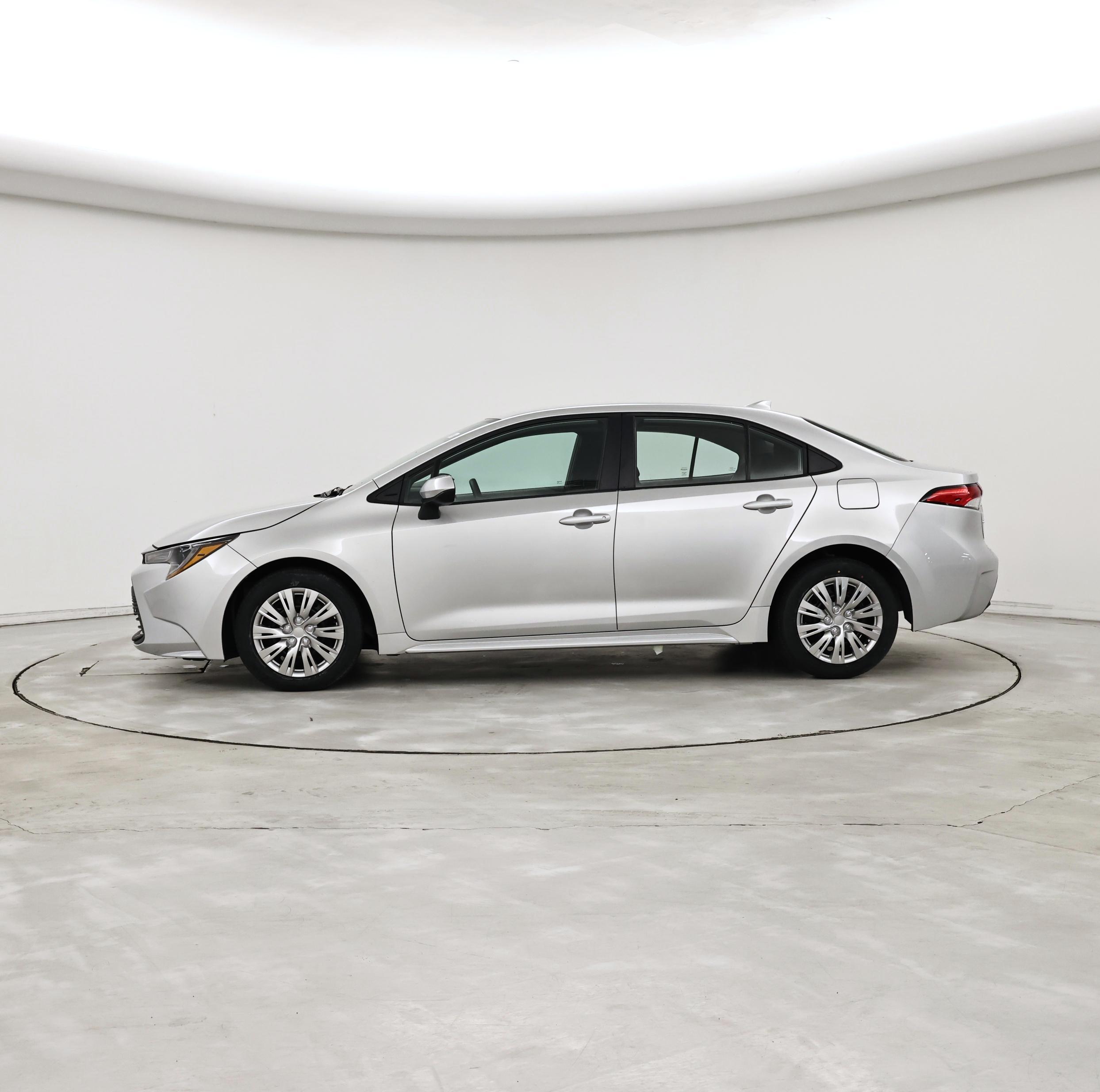 Thumbnail: 2024 Toyota Corolla - 3