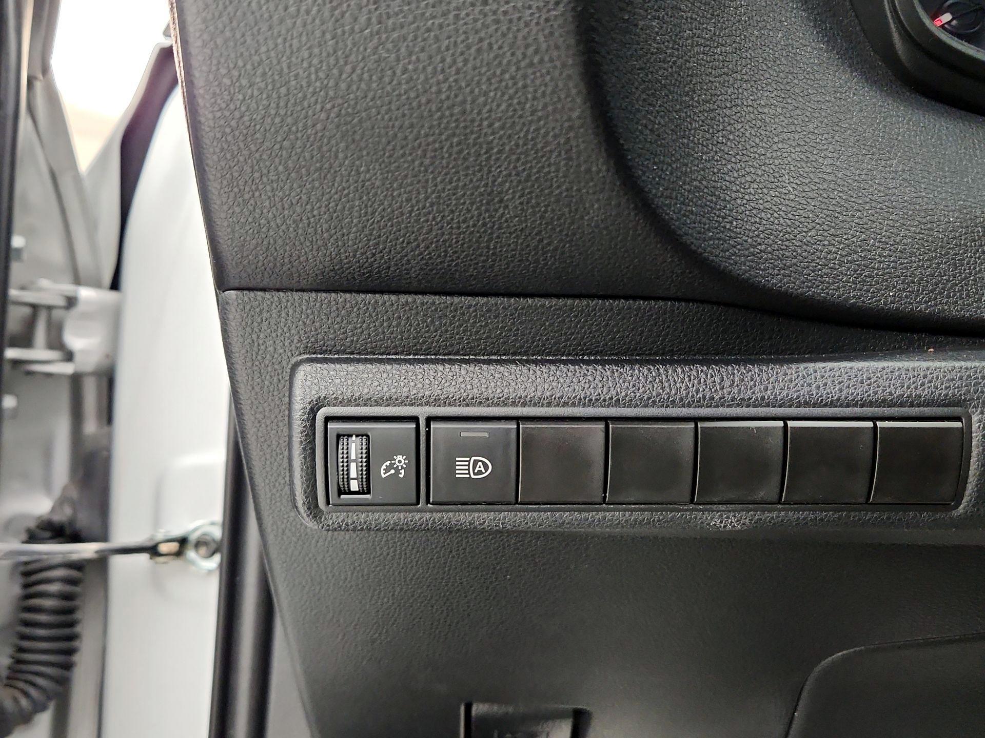 Thumbnail: 2022 Toyota Corolla - 13