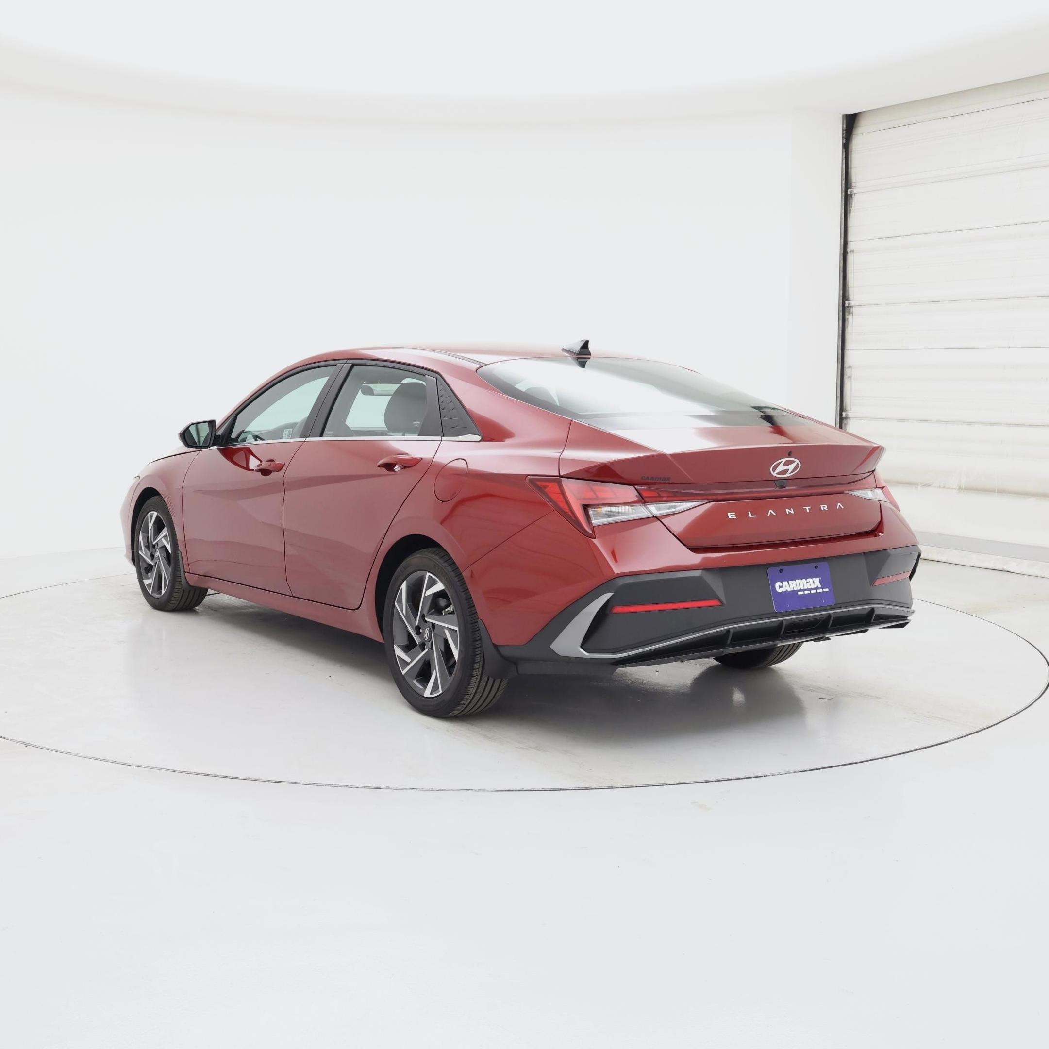 Thumbnail: 2024 Hyundai Elantra - 2