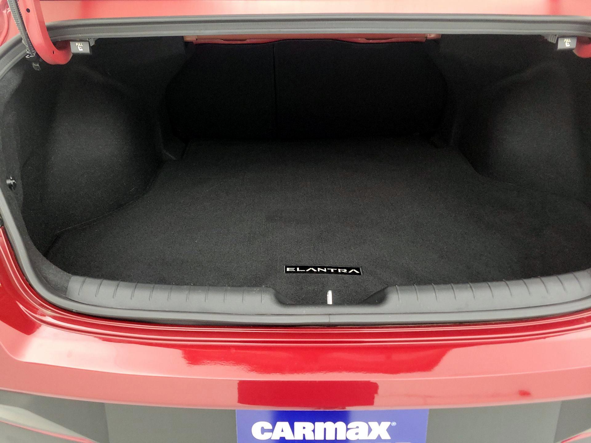 Thumbnail: 2024 Hyundai Elantra - 20