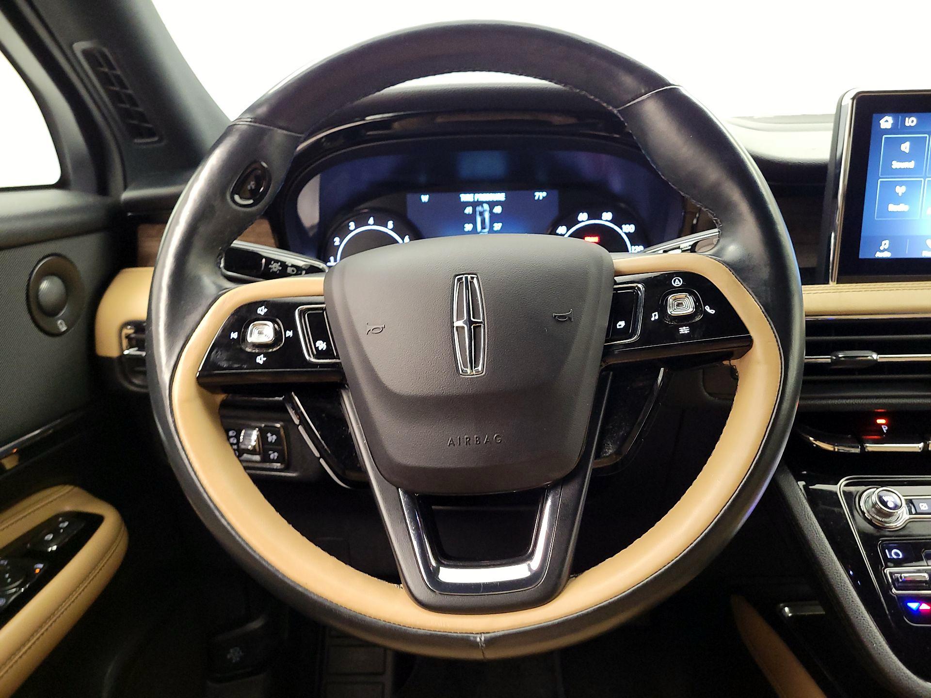 Thumbnail: 2020 Lincoln Corsair - 10