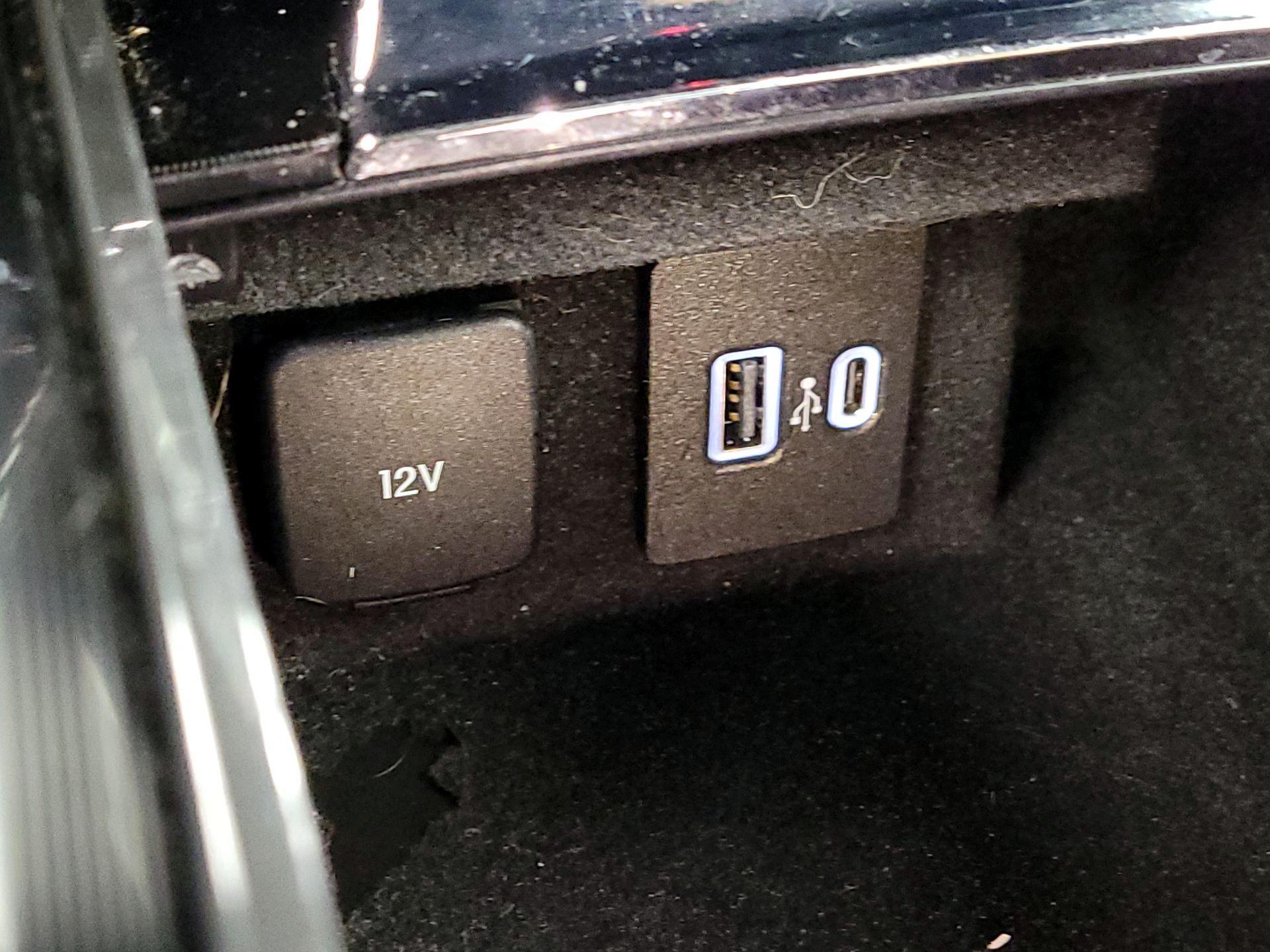 Thumbnail: 2020 Lincoln Corsair - 18