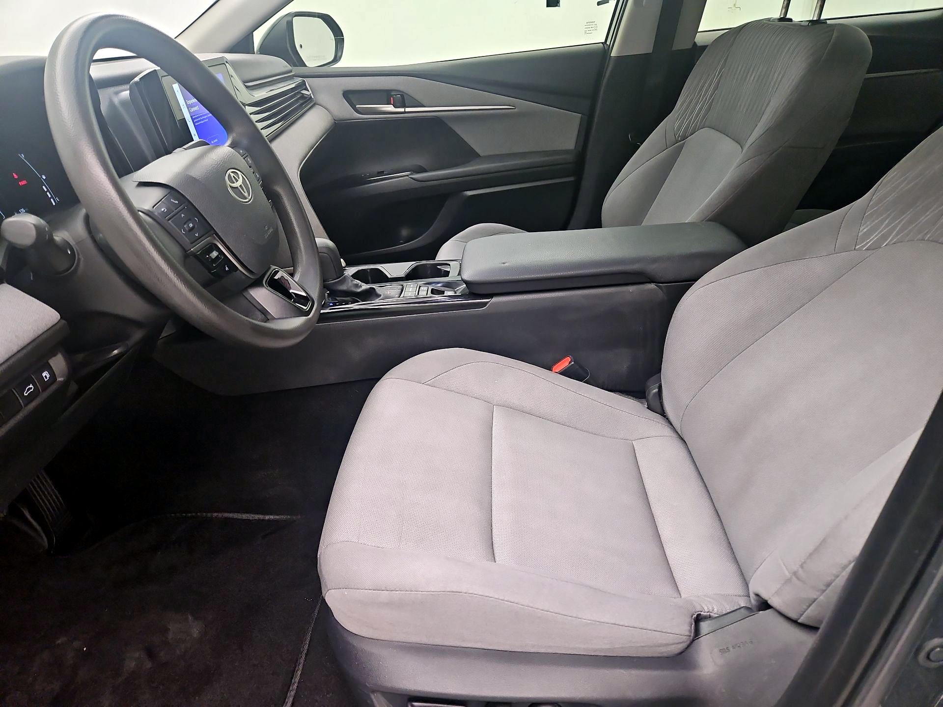 Thumbnail: 2025 Toyota Camry - 11