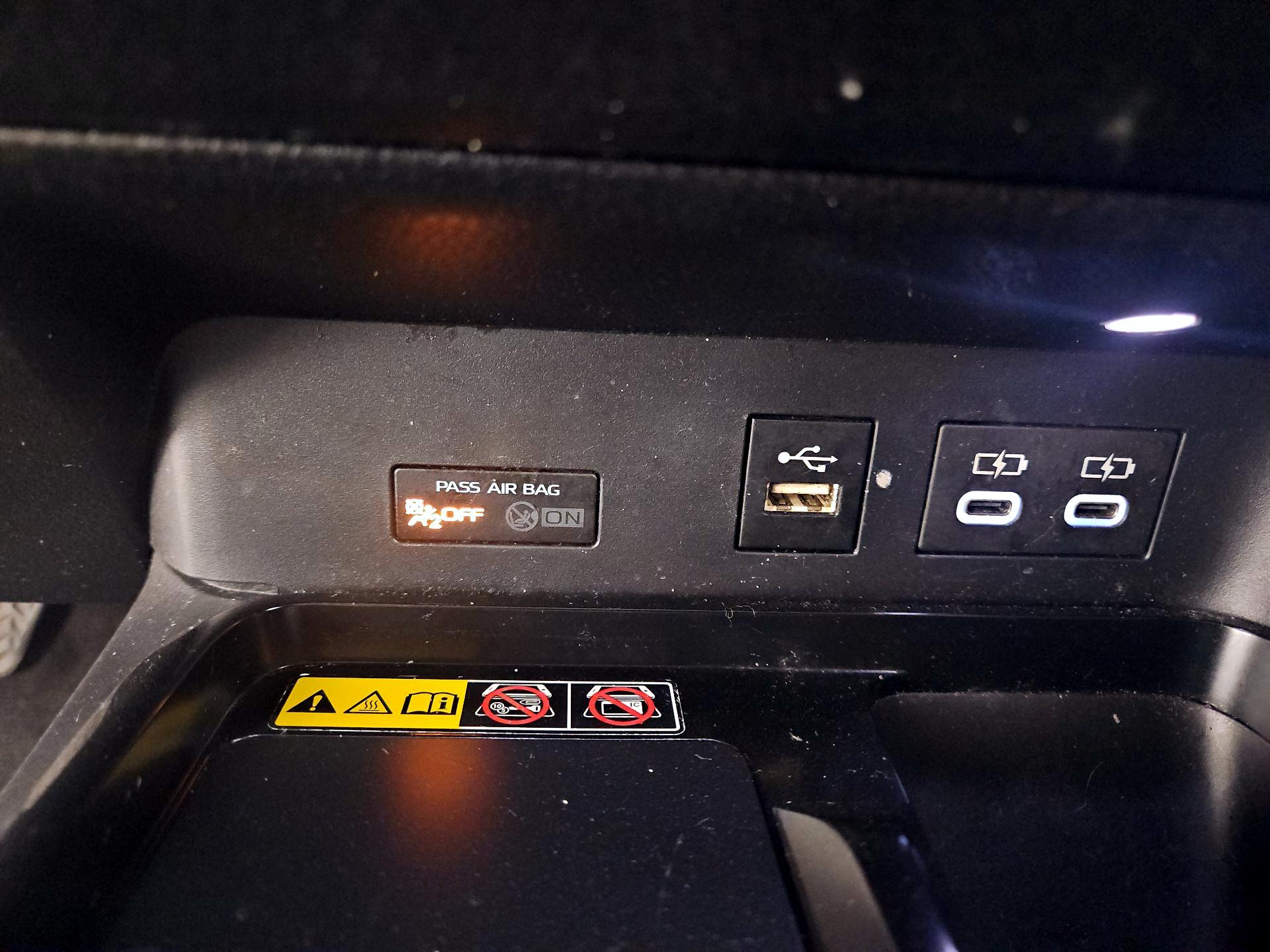 Thumbnail: 2025 Toyota Camry - 19